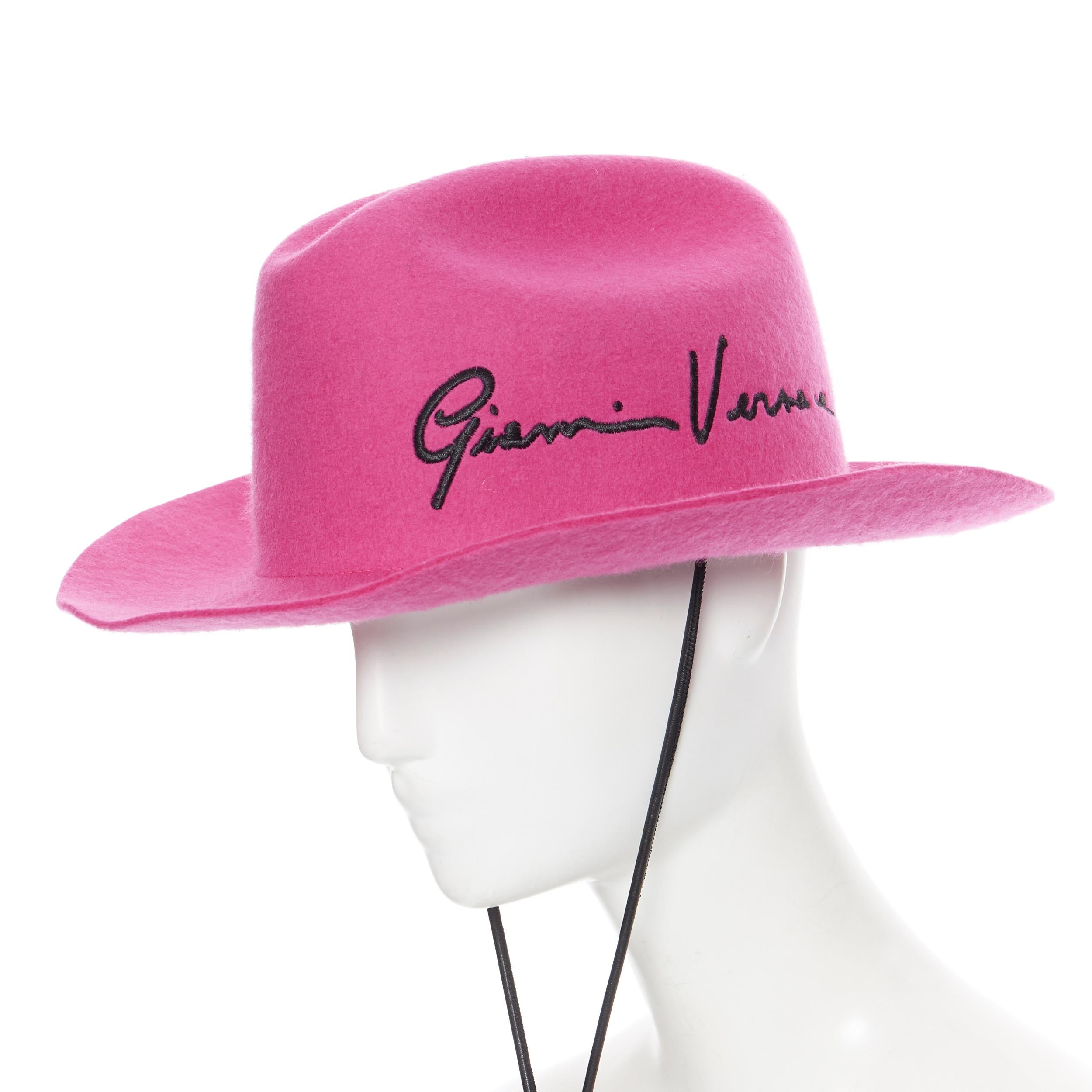 new VERSACE 2020 Runway Gianni GV Signature pink wool Medusa cowboy hat EU57 In New Condition In Hong Kong, NT