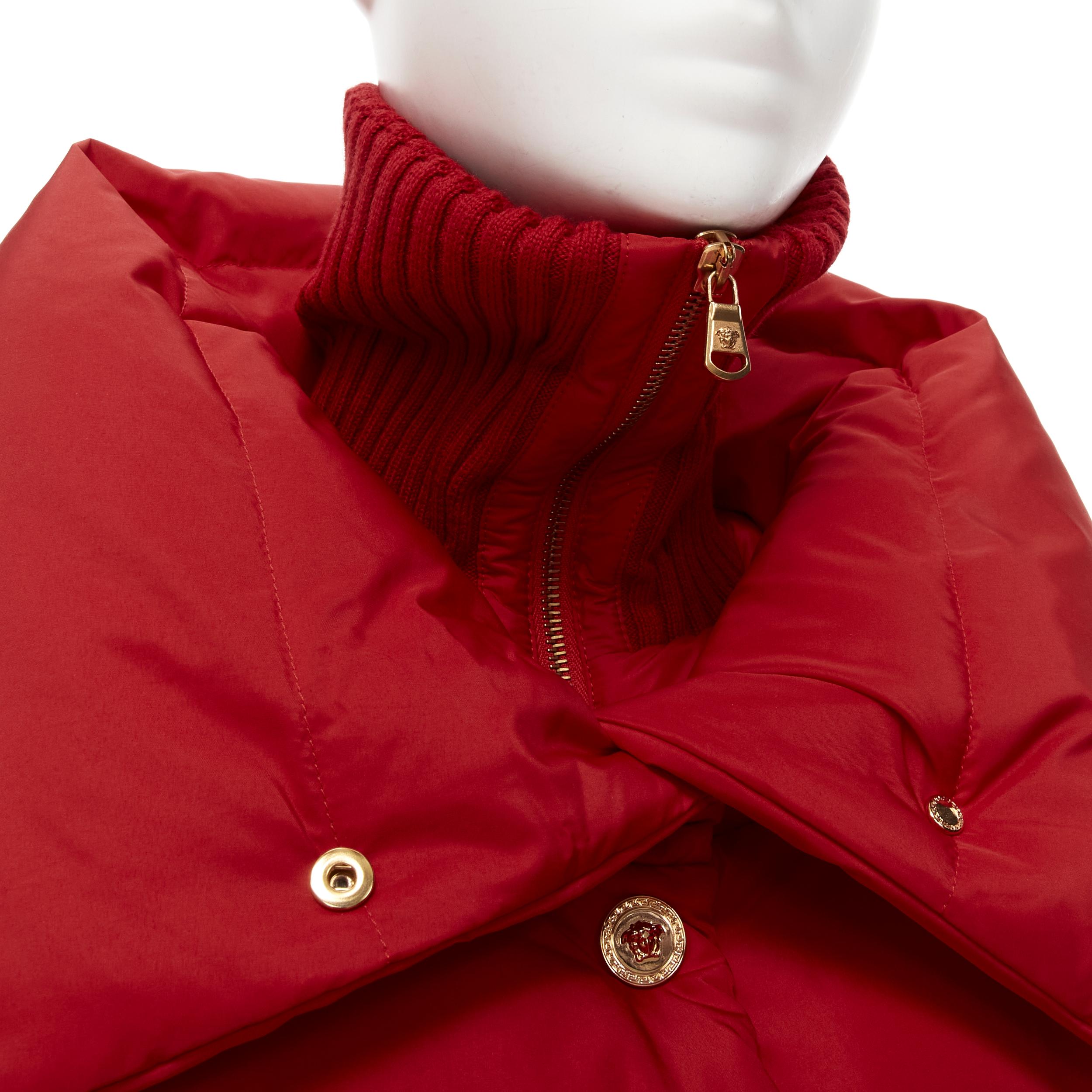 new VERSACE 2020 Runway Gianni red goose down Medusa cropped puffer IT38 XS 1