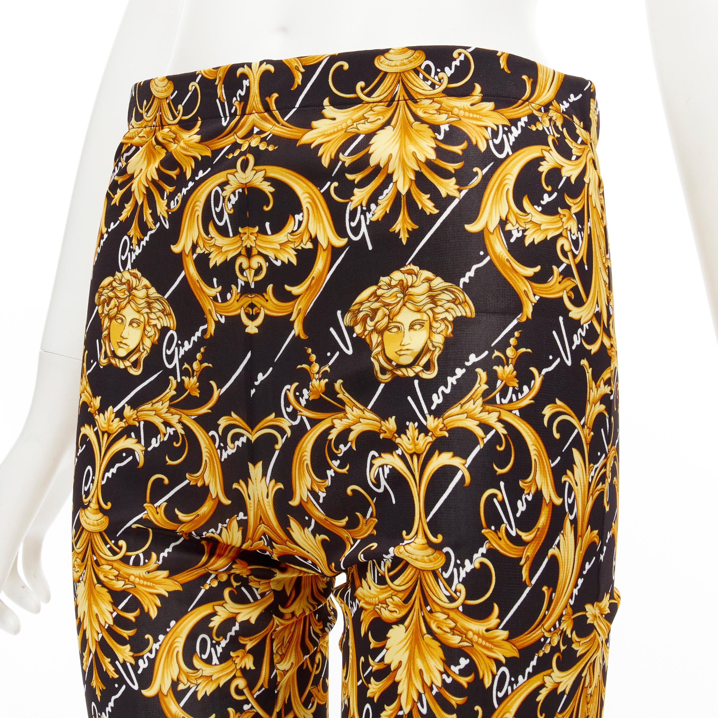 new VERSACE 2020 Runway Gianni Signature Medusa Barocco gold flare pants IT44 L 
Reference: TGAS/C01164 
Brand: Versace 
Designer: Donatella Versace 
Collection: Gianni Signature Runway 
Material: Viscose 
Color: Gold 
Pattern: Logo 
Extra Detail: