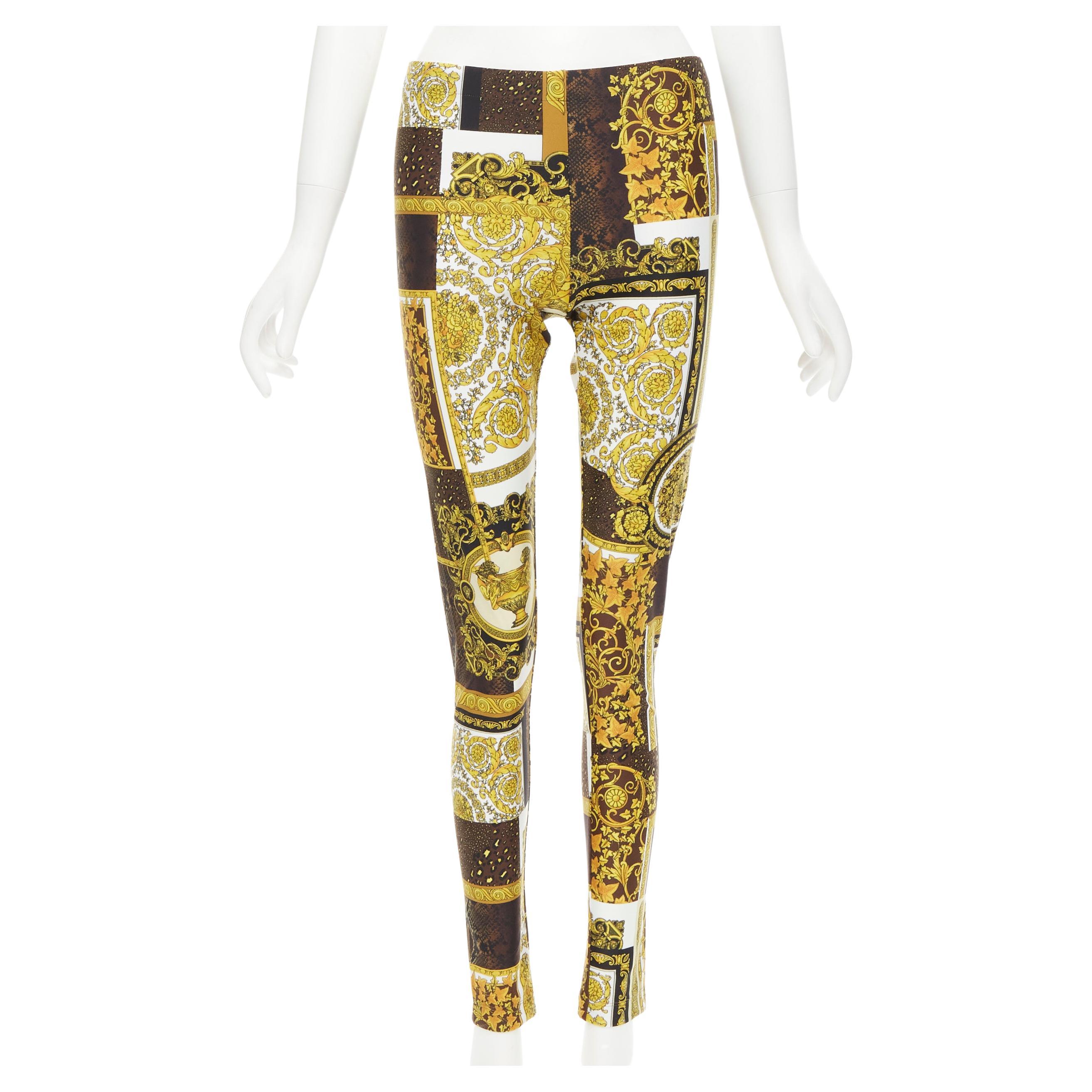 Versace - Pantalon legging extensible marron baroque à imprimé doré et mosaïque, taille IT 44 L, état neuf, 2021 en vente