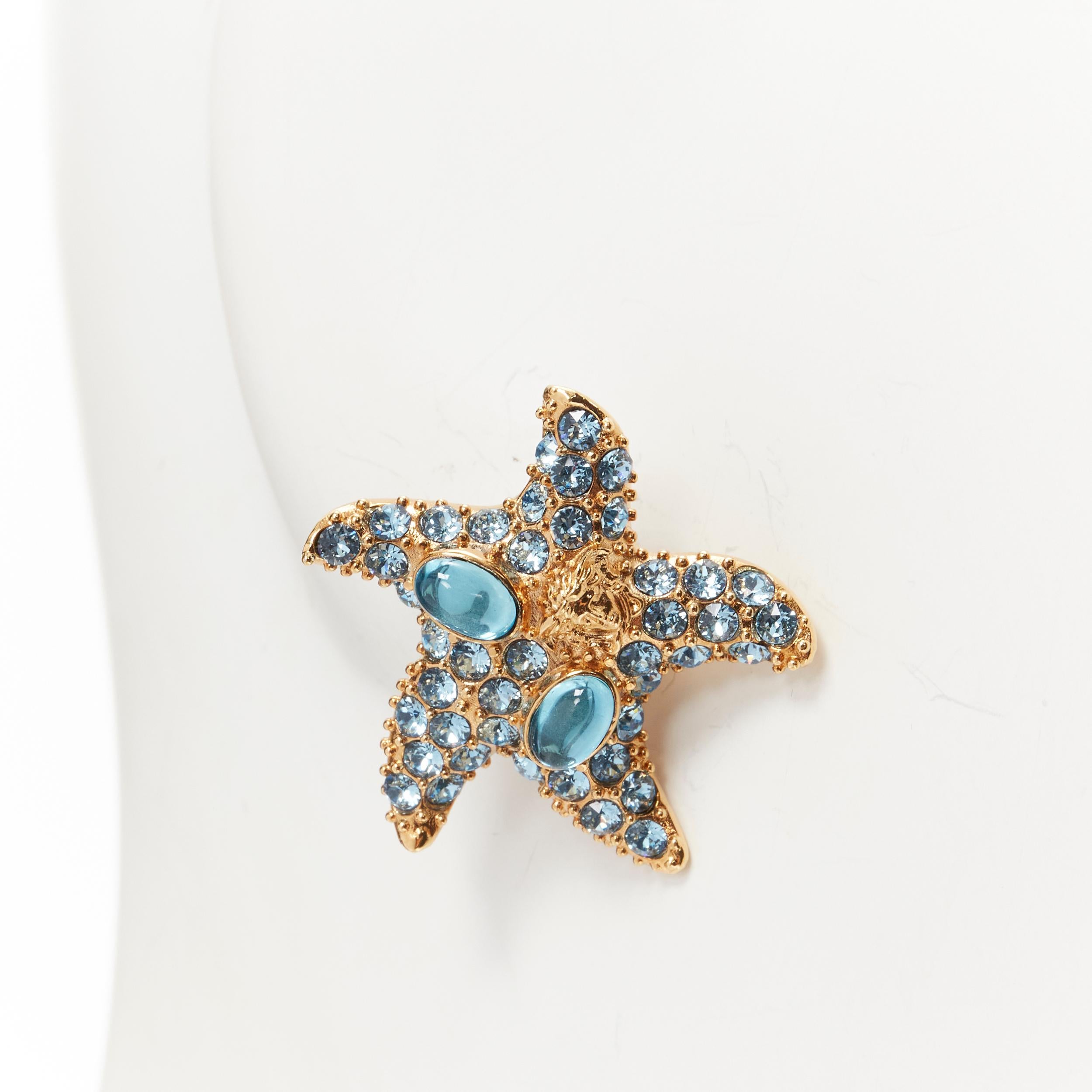 new VERSACE 2021 Runway Tresor De La Mer blue crystal Medusa starfish earring In New Condition In Hong Kong, NT