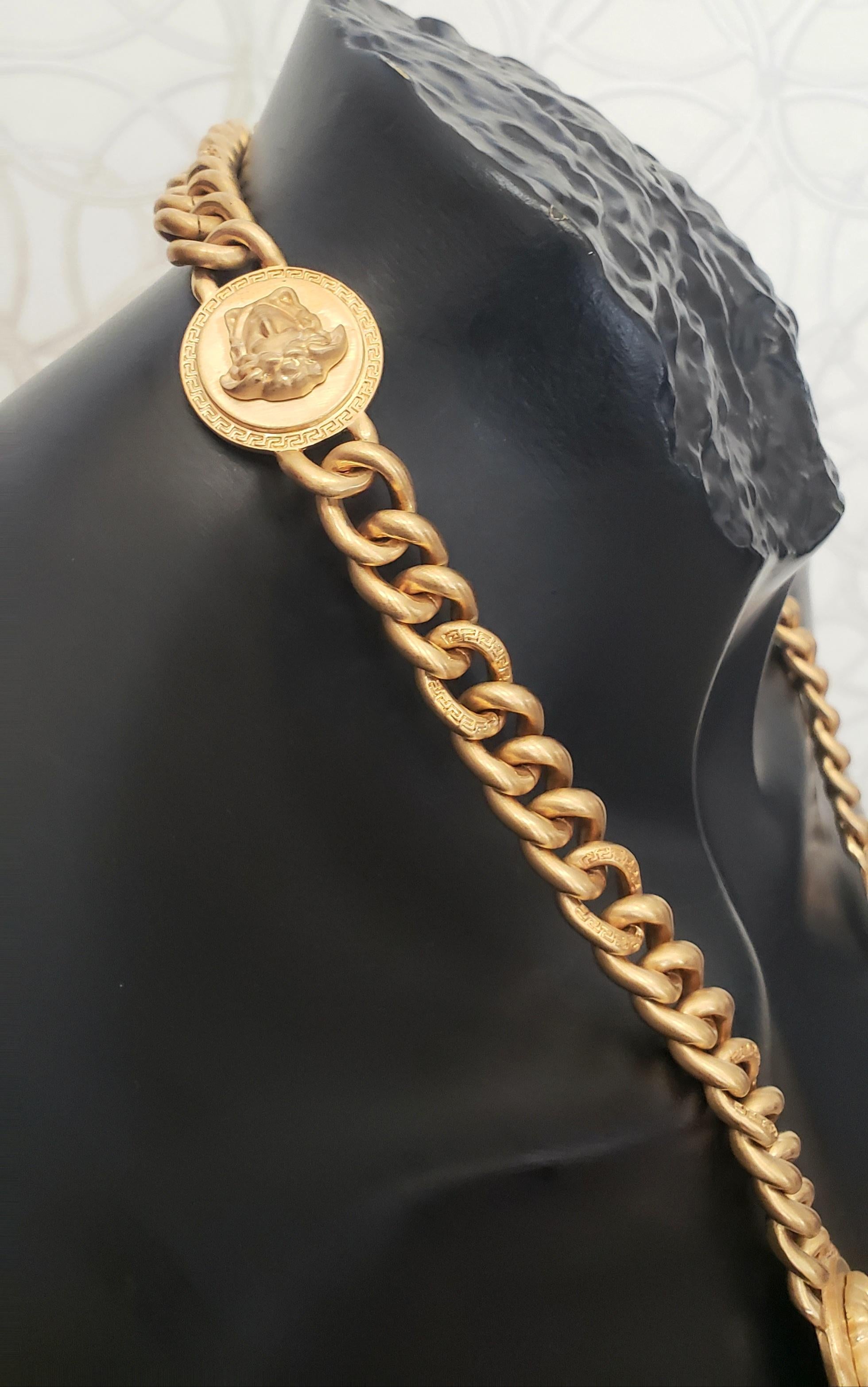 New VERSACE 24K GOLD PLATED 5 MEDUSA PENDANT CHAIN NECKLACE In New Condition In Montgomery, TX
