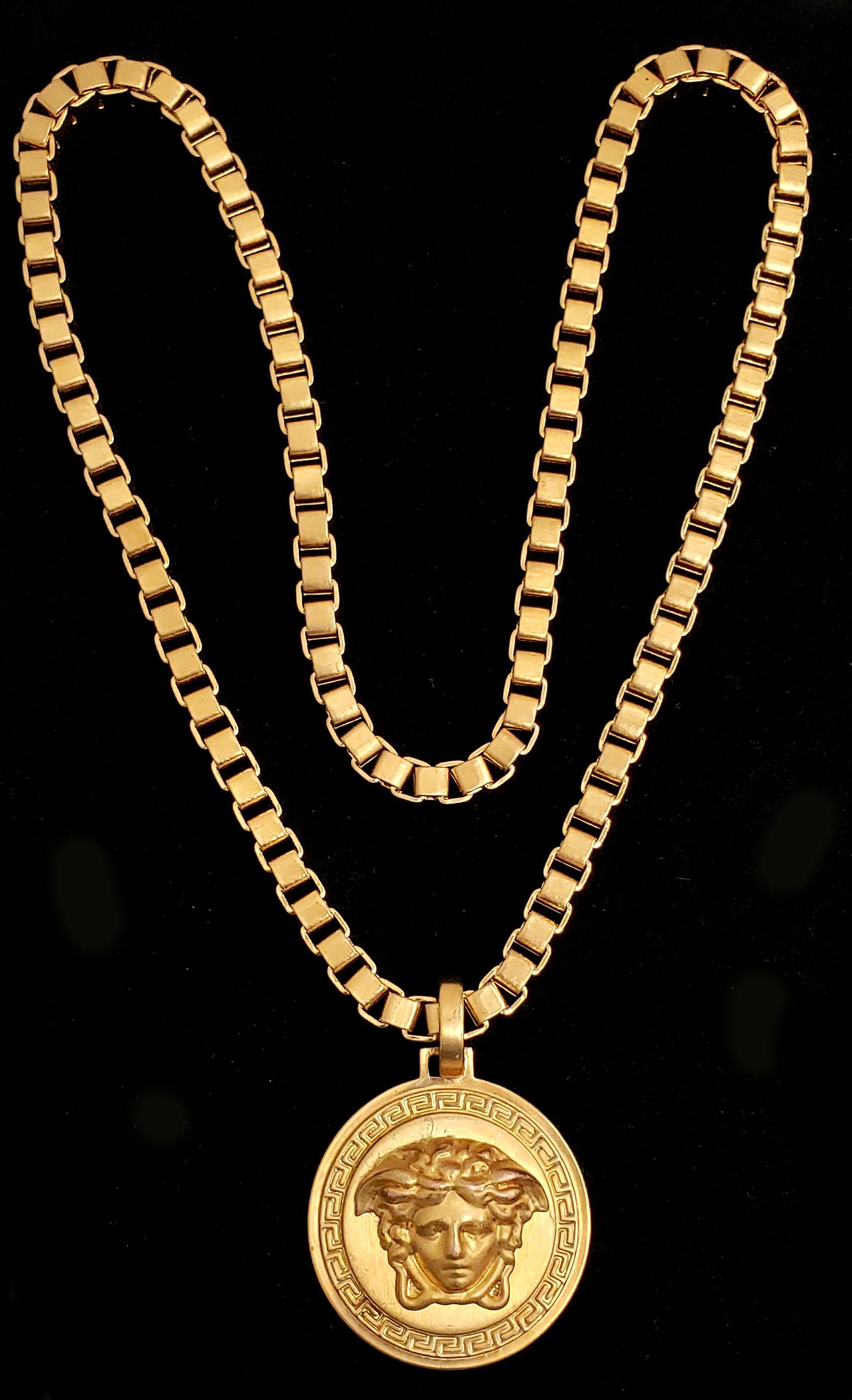 Women's or Men's New VERSACE 24K GOLD PLATED MEDUSA CHAIN NECKLACE For Sale