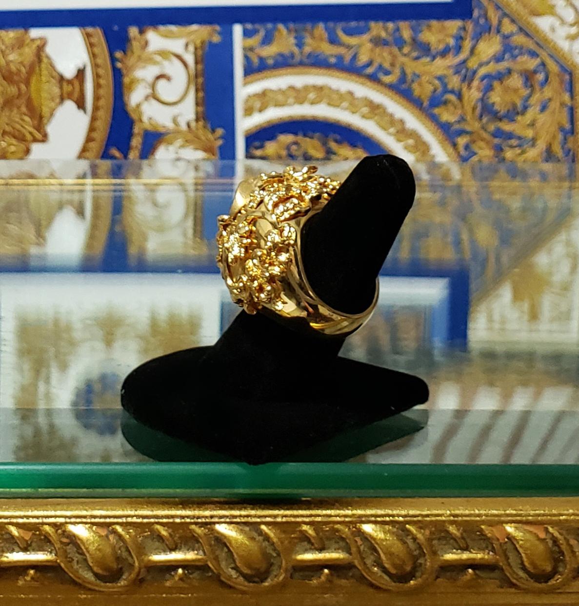 NEW VERSACE 24K GOLD PLATED MEDUSA RING with BLACK size 7 as seen on Tyga 1