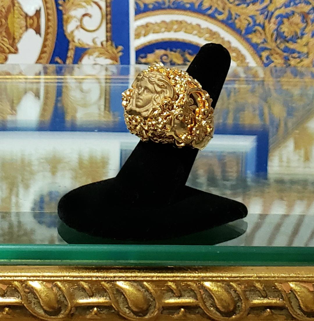 NEW VERSACE 24K GOLD PLATED MEDUSA RING with BLACK size 7 as seen on Tyga 3