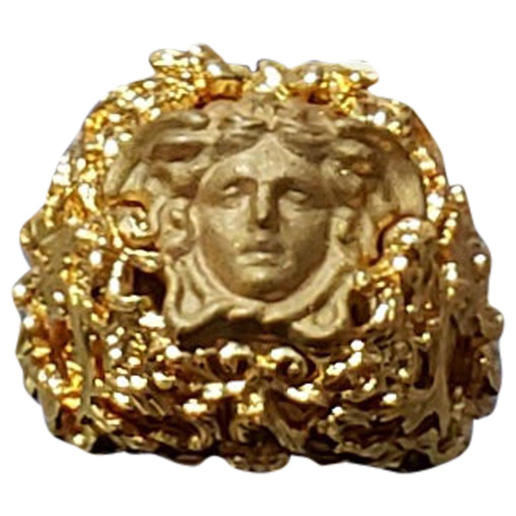 NEW VERSACE 24K GOLD PLATED MEDUSA RING with BLACK size 7 as seen on Tyga