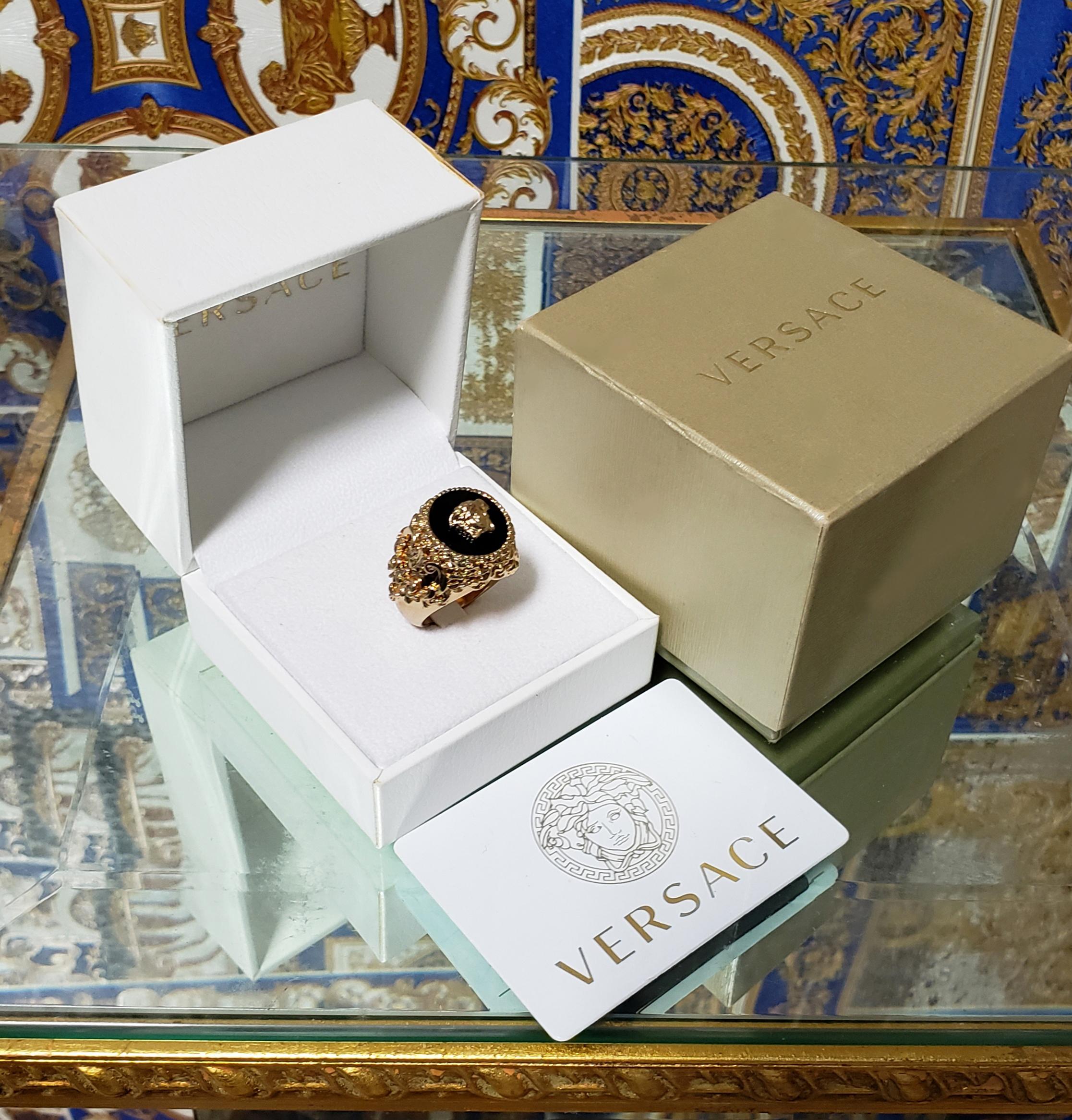 NEW VERSACE 24K GOLD PLATED MEDUSA RING with BLACK size 9.5 3