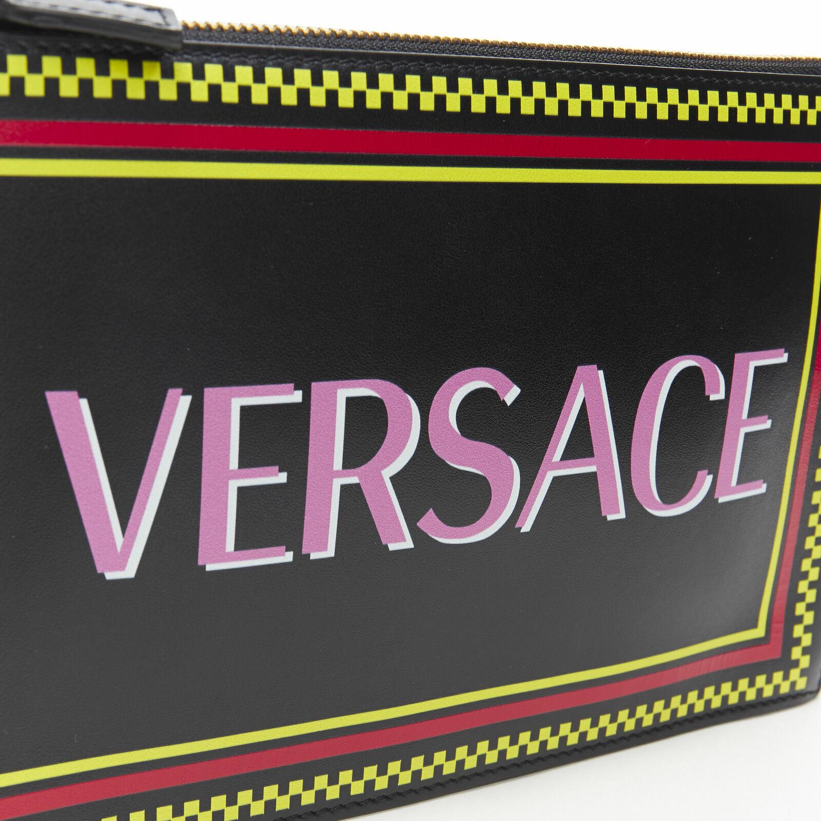 new VERSACE 90s graphic logo black calf zip pouch crossbody clutch bag For Sale 3