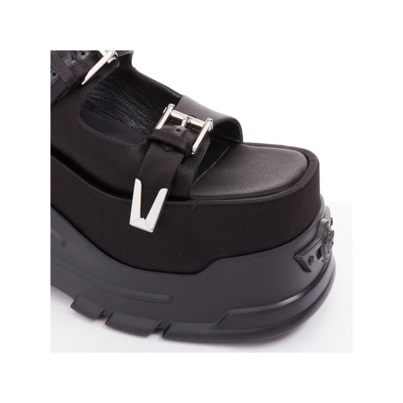 nuevo VERSACE Anthem 120 seda satinada Medusa hebilla plataforma sandalias gruesas EU37 en venta 2