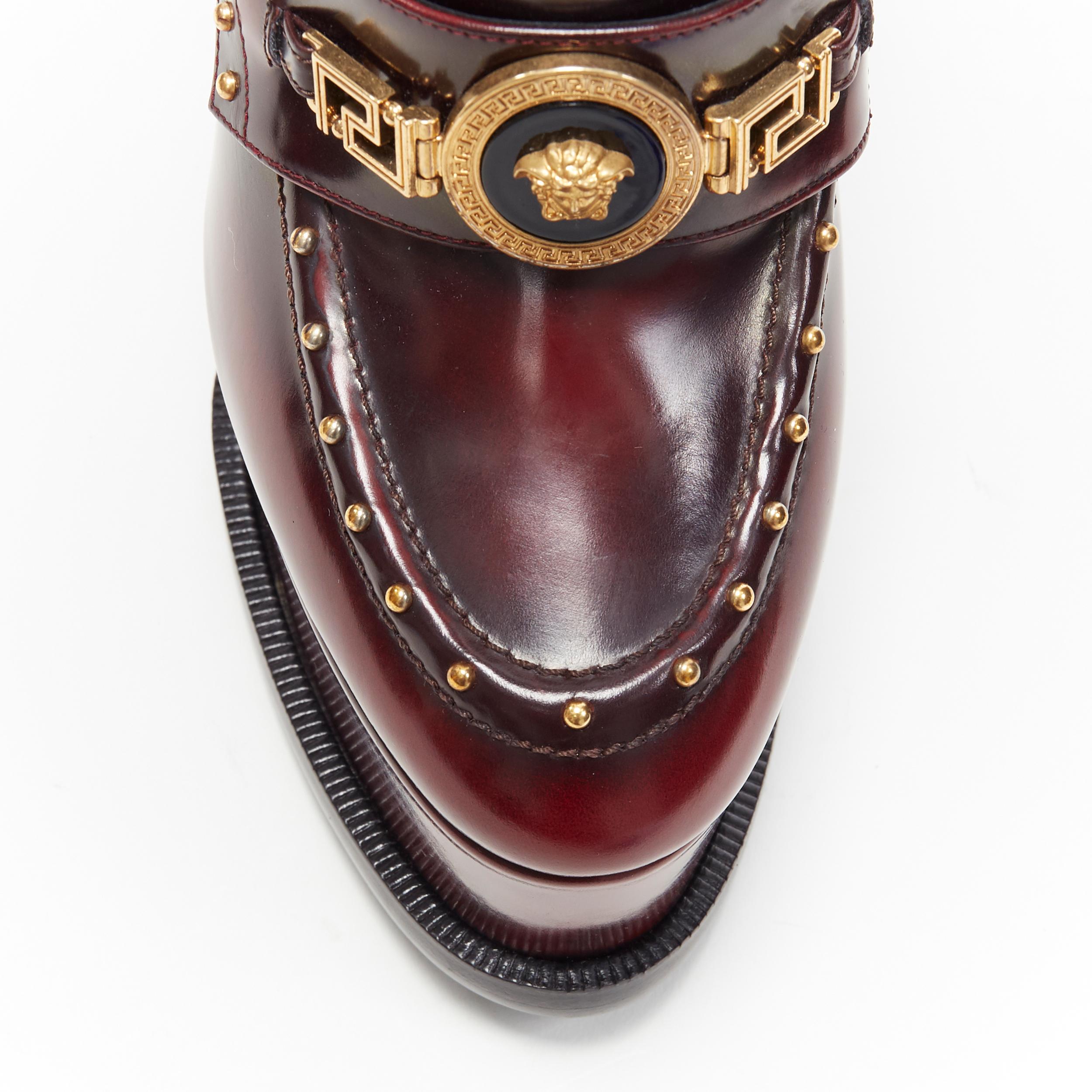 new VERSACE AW18 Runway burgundy studded Medusa chain loafer platform heel EU36 In New Condition In Hong Kong, NT