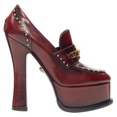 new VERSACE AW18 Runway burgundy studded Medusa chain loafer platform heel EU36