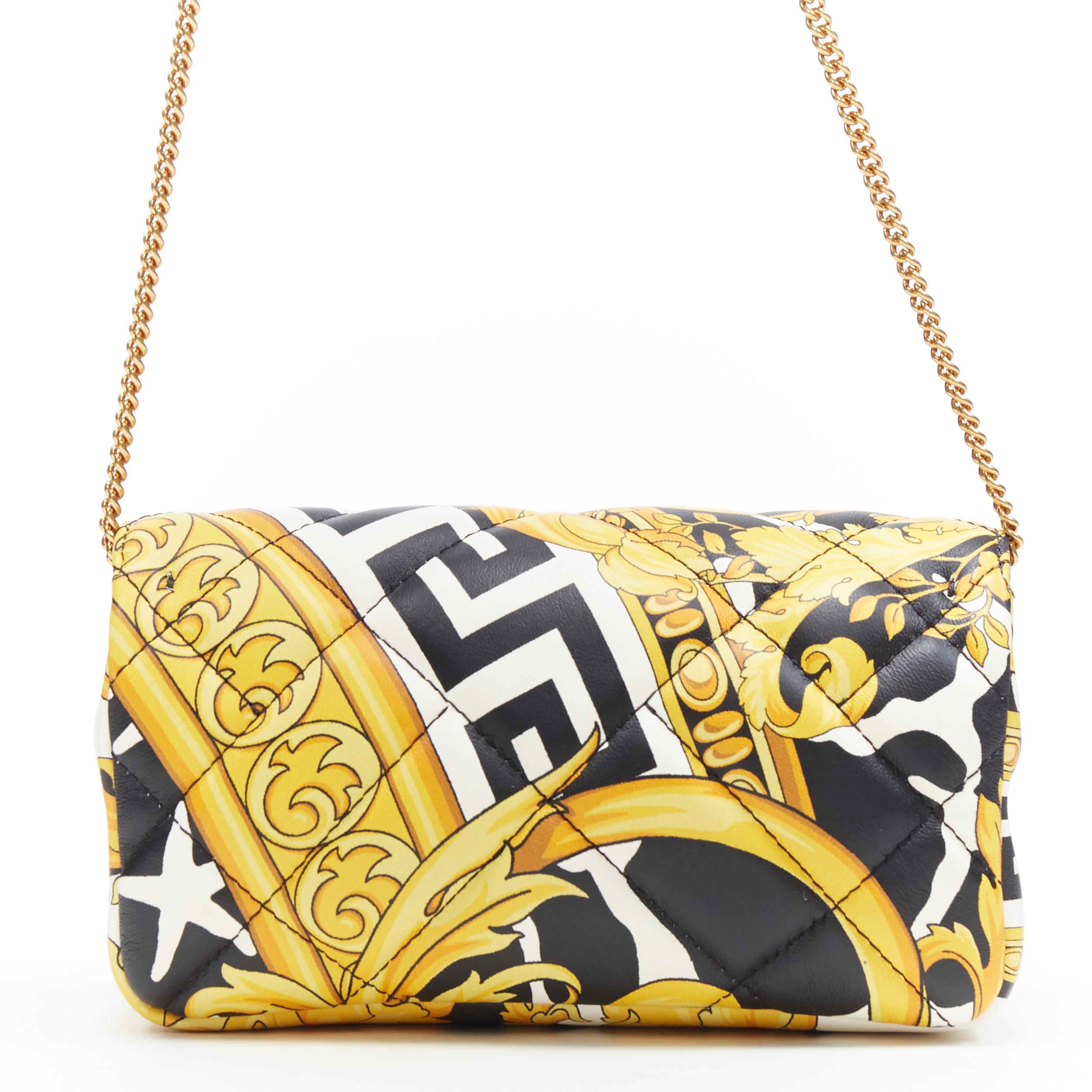new VERSACE AW19 black white Greca gold baroque print quilted leather Medusa bag 1