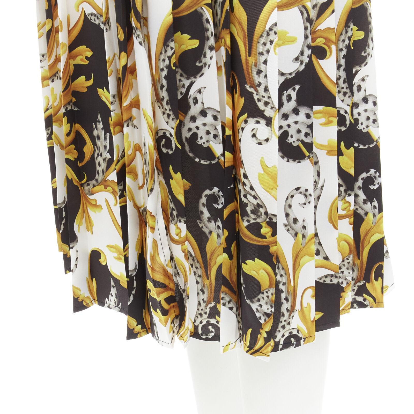 new VERSACE Barocco Acanthus black gold print pleated high slit skirt IT36 XS 2