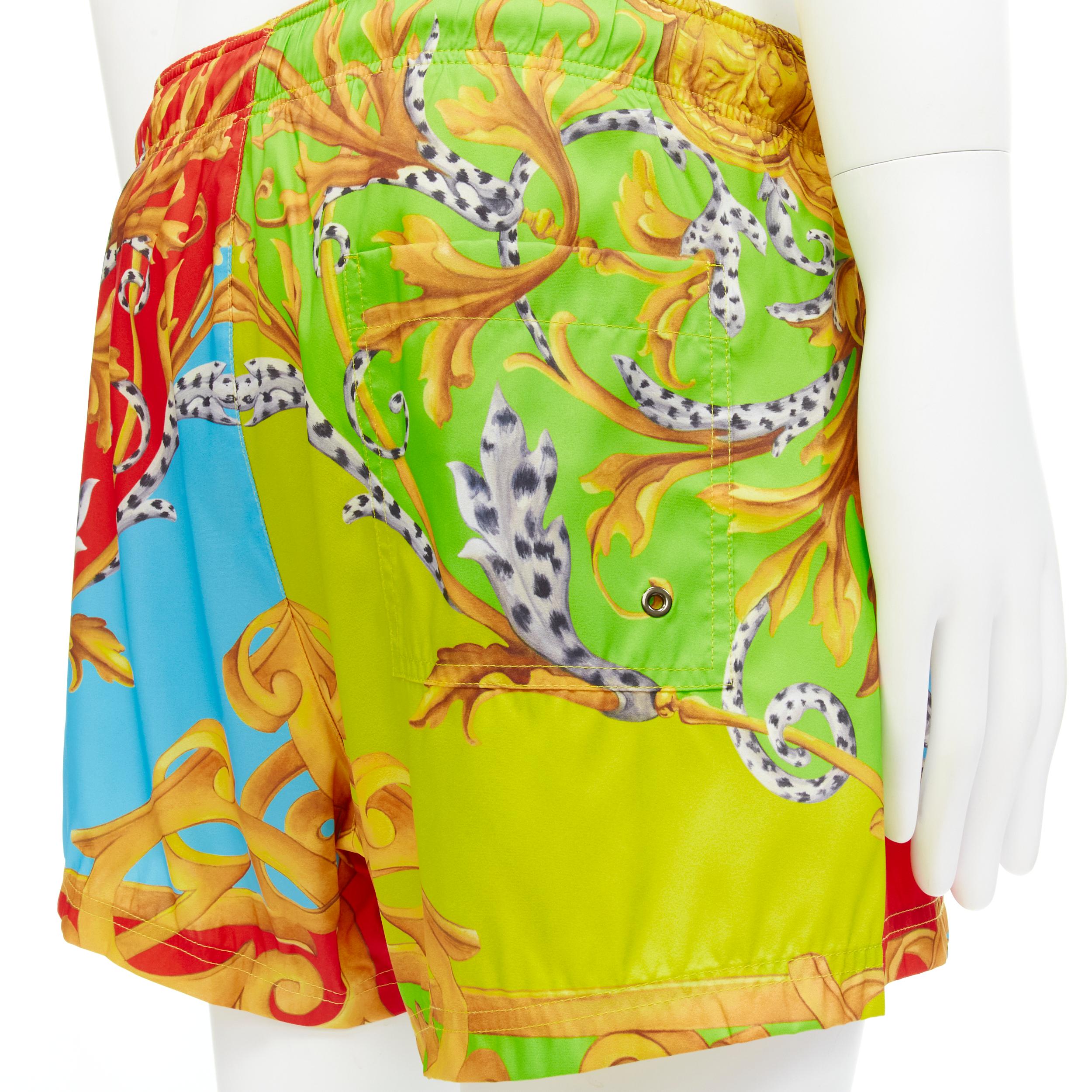 new VERSACE Barocco Acanthus Pop print swim trunk shorts IT5 L For Sale 2