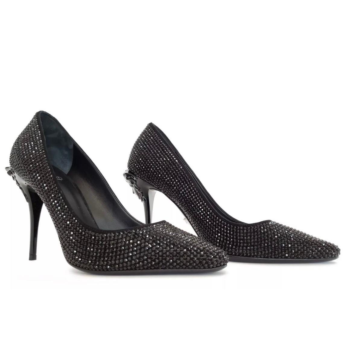 New Versace Black Crystal Palazzo Pumps Shoes Size 37 - 7 In New Condition For Sale In Montgomery, TX