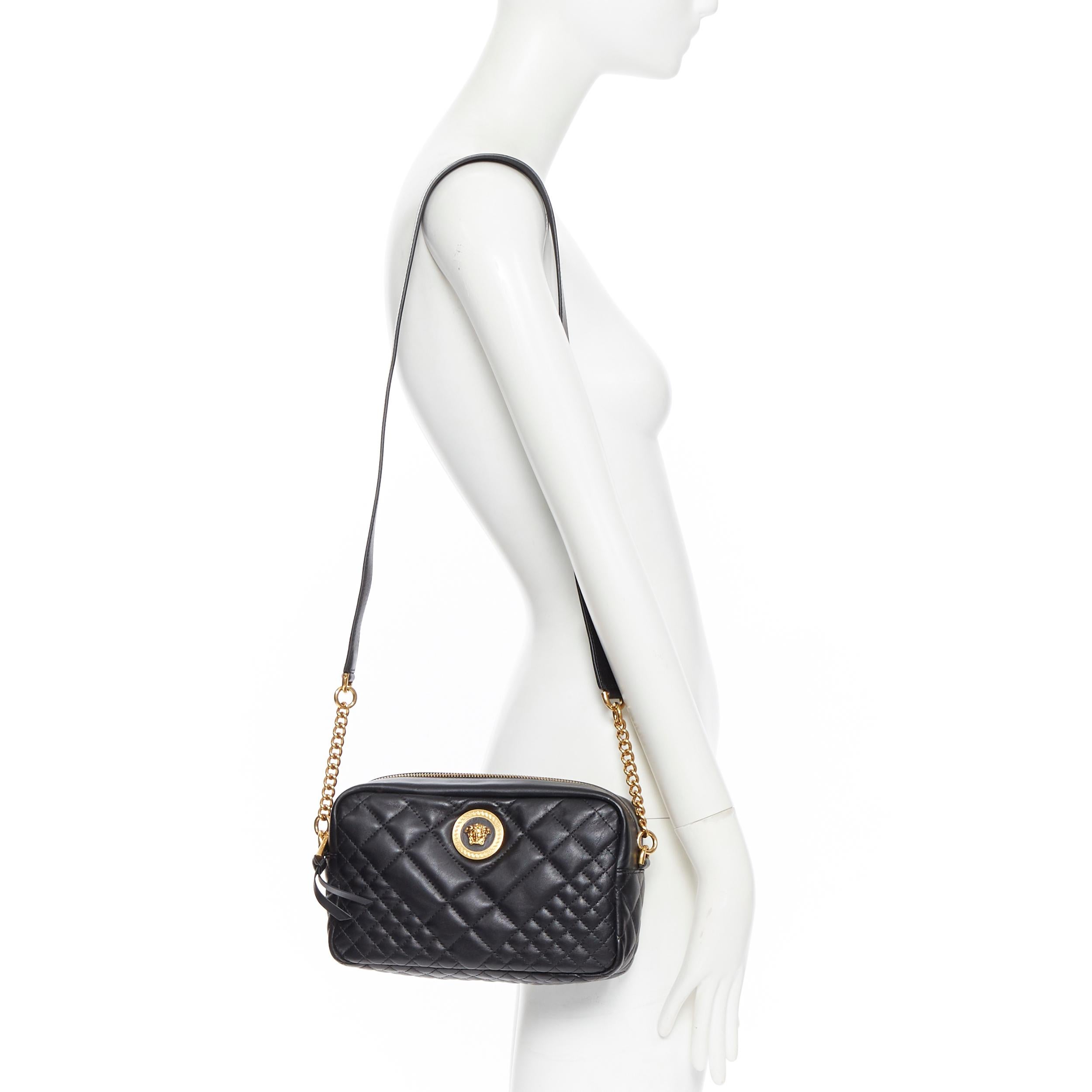 new VERSACE black diamond quilted lamb leather medusa gold chain shoulder bag
Brand: Versace
Designer: Donatella Versace
Model Name / Style: Quilted crossbody
Material: Leather; lamb
Color: Black
Pattern: Solid
Closure: Zip
Extra Detail: Nickel