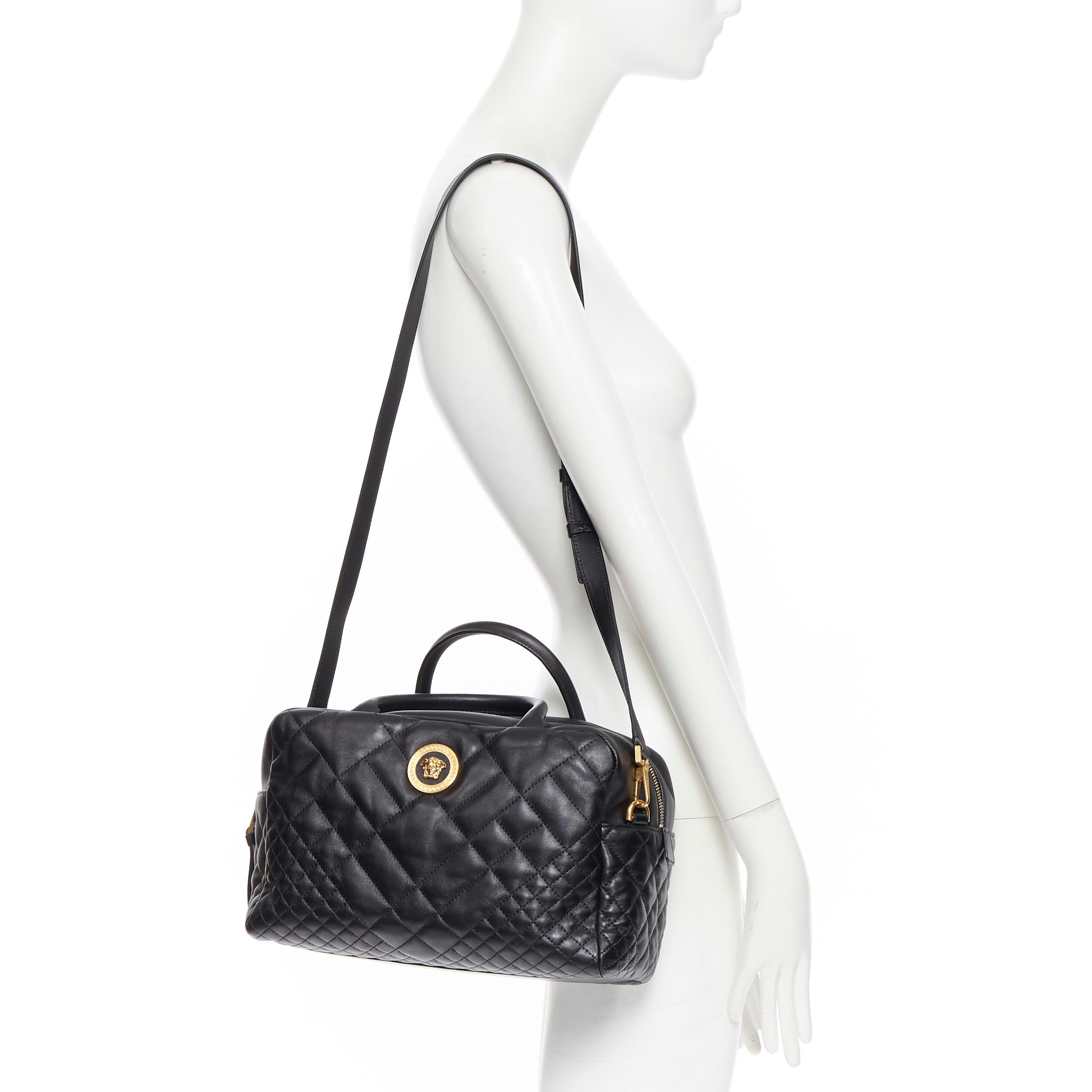 new VERSACE black diamond quilted lamb leather medusa large bowling bag satchel
Brand: Versace
Designer: Donatella Versace
Model Name / Style: Quilted satchel
Material: Leather; lamb
Color: Black
Pattern: Solid
Closure: Zip
Extra Detail: Nickel