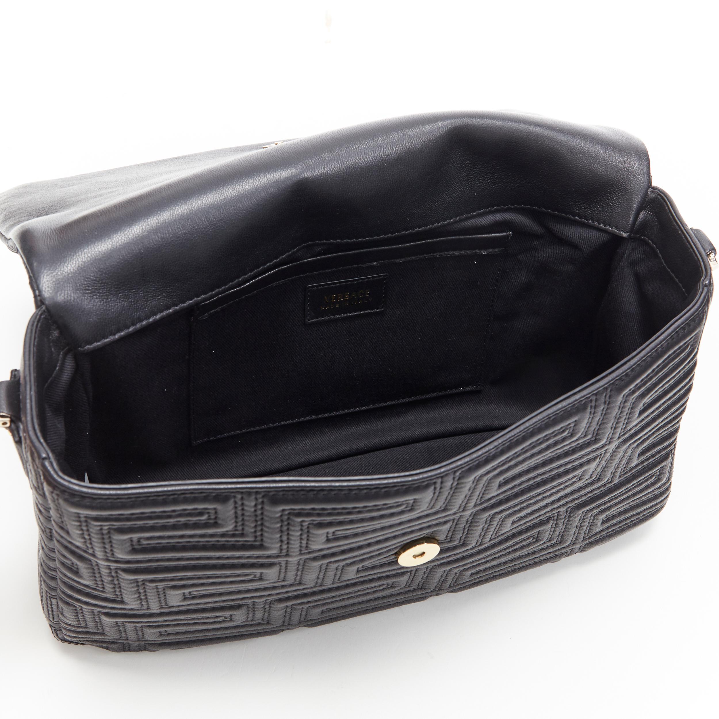 nuova VERSACE borsa a spalla grande in pelle di agnello nera Greca cucita Medusa con patta 5