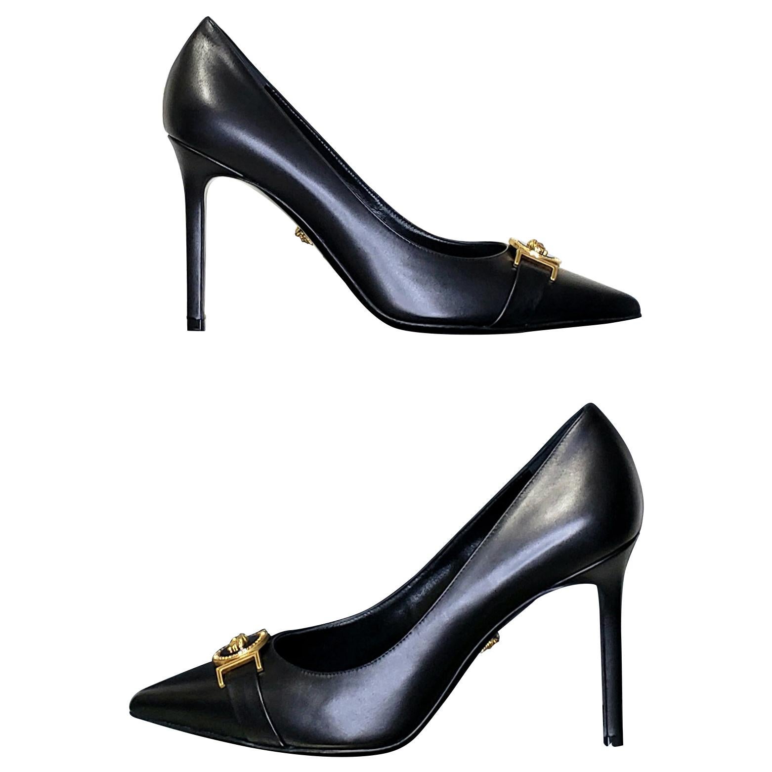 NEW VERSACE BLACK LEATHER PUMP SHOES with GOLD MEDUSA BUCKLE  40