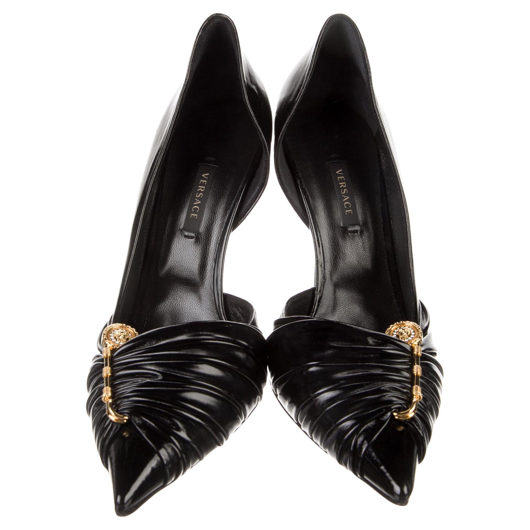 New Versace Black Leather Safety Pin High Heels Shoes Pumps It 41 - US 11  For Sale at 1stDibs