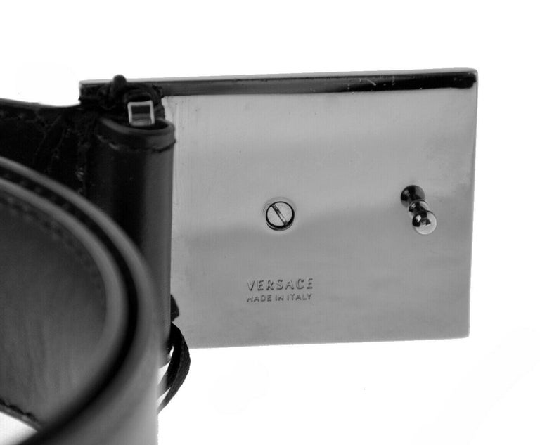 New VERSACE BLACK LEATHER SILVER PLATED BUCKLE GREEK MEDUSA BELT 90/36 For Sale at 1stDibs