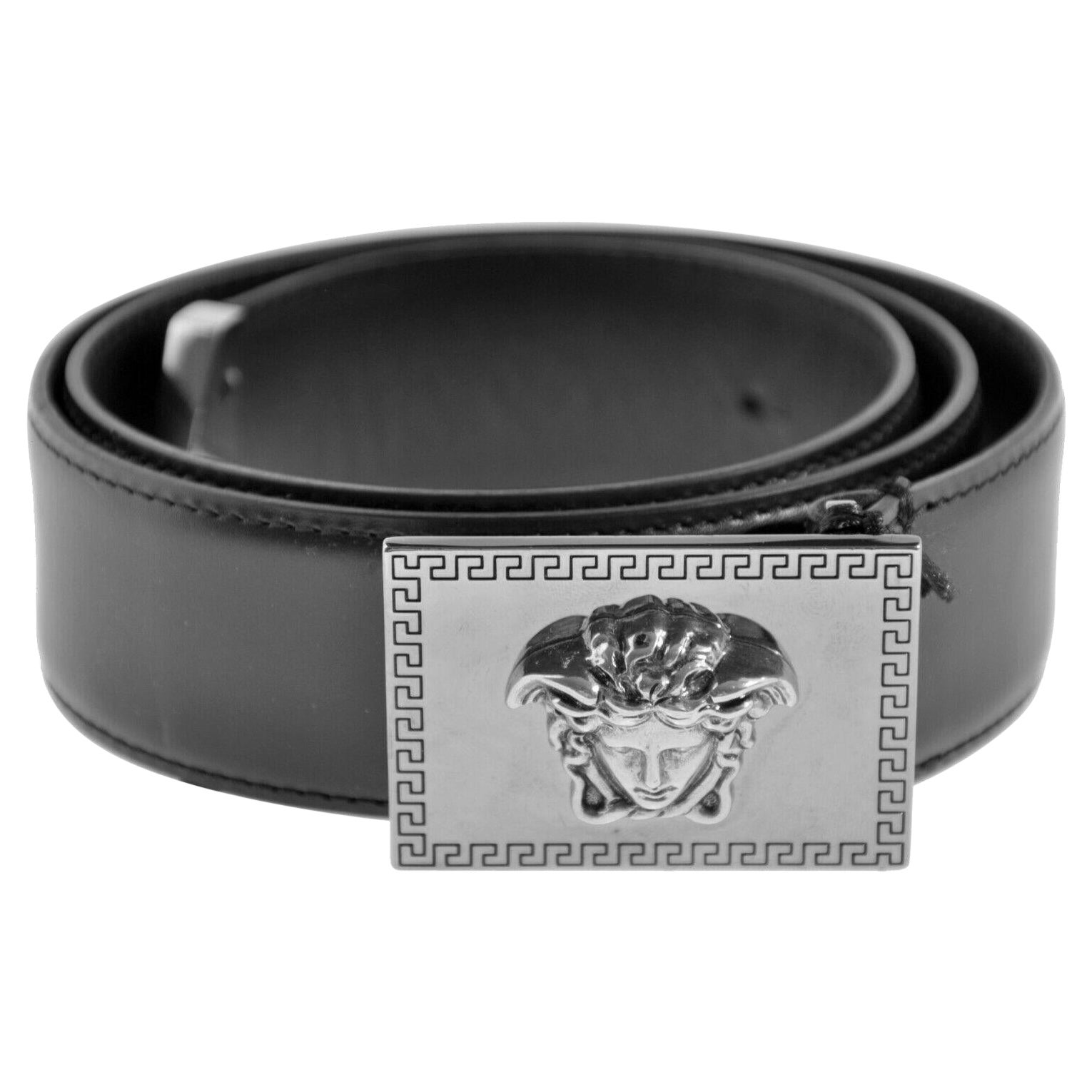 Nuevo CINTURÓN VERSACE DE CUERO NEGRO BAÑADO EN PLATA CON HEBILLA GRIEGA MEDUSA 90/36