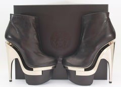 New VERSACE BLACK LEATHER TRIPLE PLATFORM BOOTIE BOOTS 35.5 - 5.5