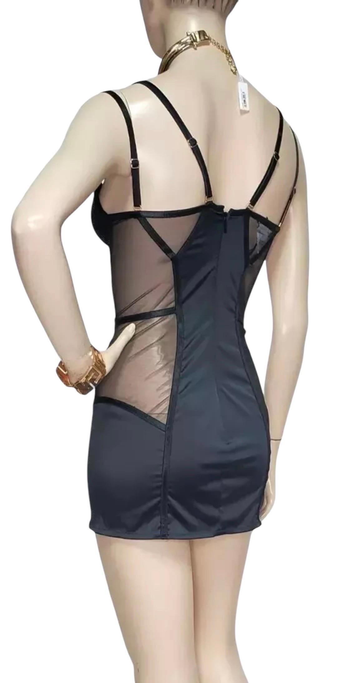 New Versace Abito Negligee in raso nero XS in vendita 2