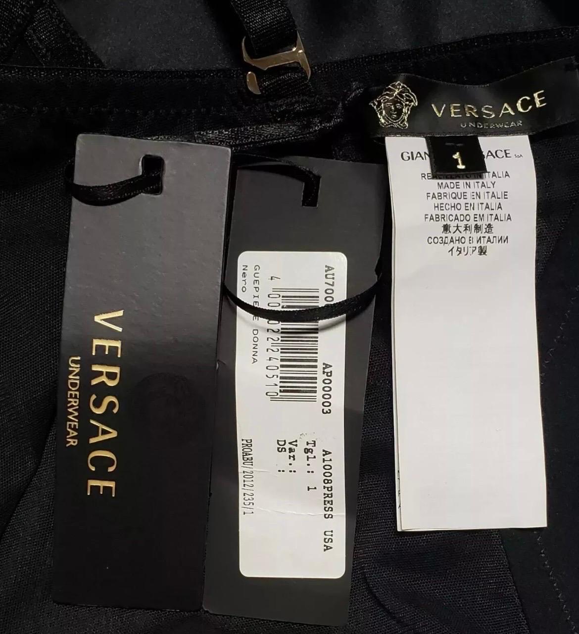 New Versace Abito Negligee in raso nero XS in vendita 3