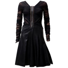 Neu VERSACE SCHWARZES KLEID AUS TULLE und LEDER 40 - 4