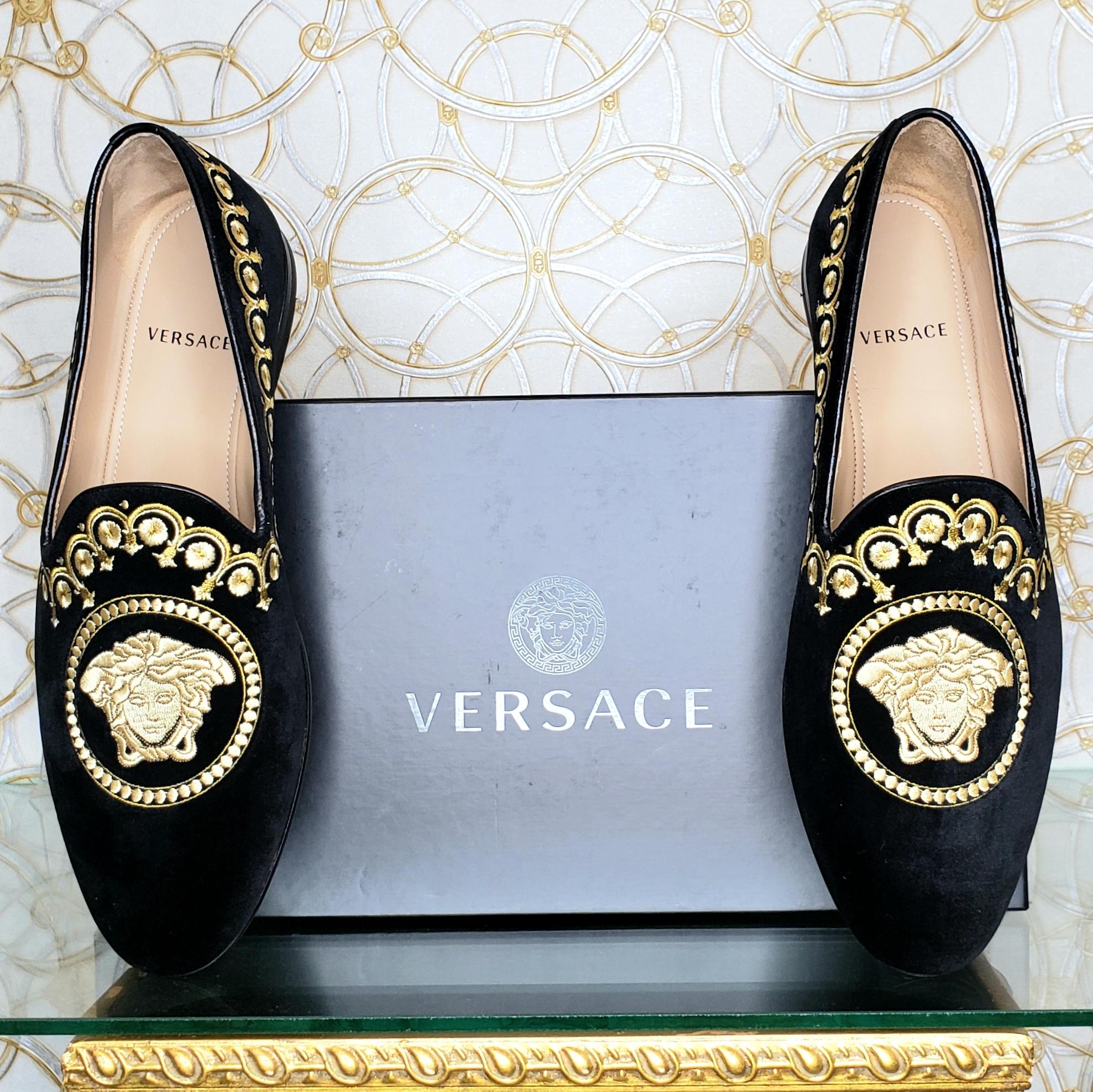 Donatella Versace
Velvet loafer
Material: Velvet
Color: Black
Pattern: Floral
Closure: Slip on Black velvet leather upper. Gold Medusa head embroidery at vamp, floral baroque embroidery around edges. Almond round toe. Flat (Under 1 in) heel height.