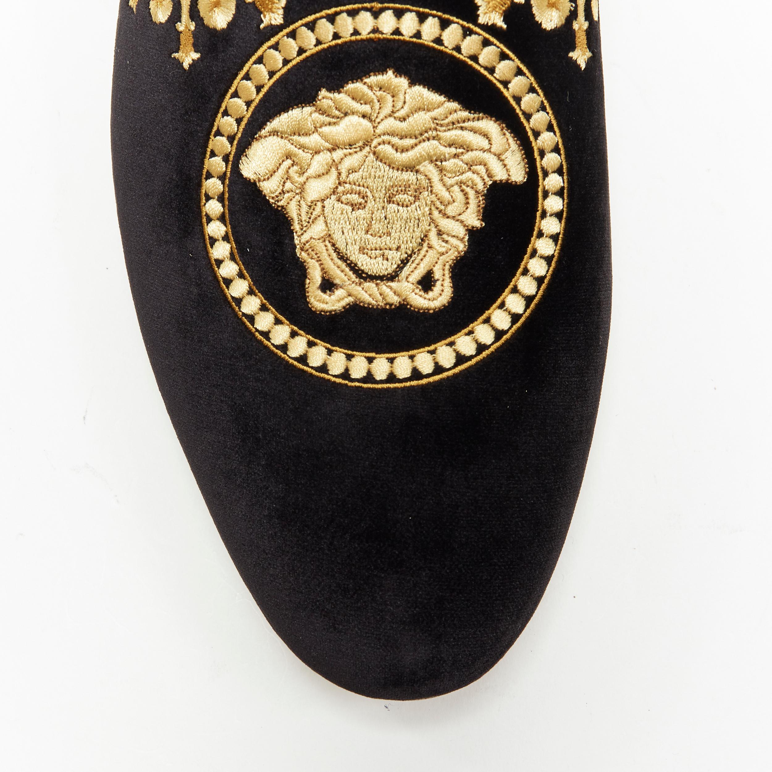 new VERSACE black vekvet Medusa baroque embroidery smoking slipper loafer EU42 In New Condition In Hong Kong, NT
