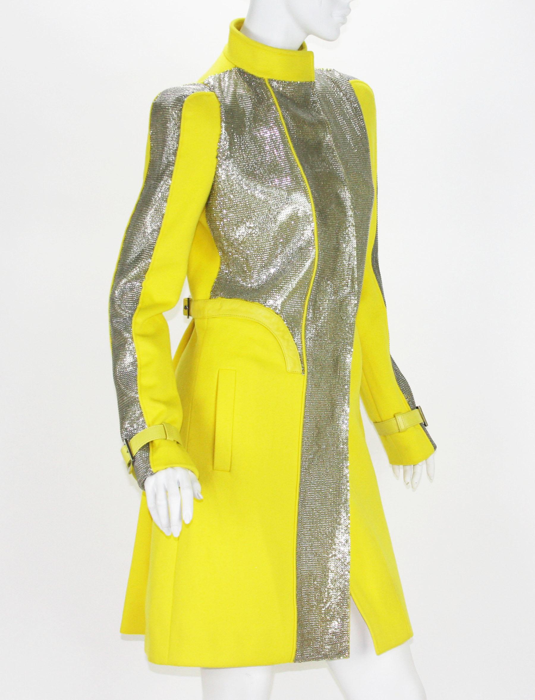 New Versace Chain Mesh Panel Yellow Wool Coat It. 38 - US 4 In New Condition For Sale In Montgomery, TX