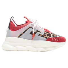 VERSACE Niedriger, klobiger VERSACE-Sneakers mit Kette und Reaction in Rot mit Wildleder EU38 US5