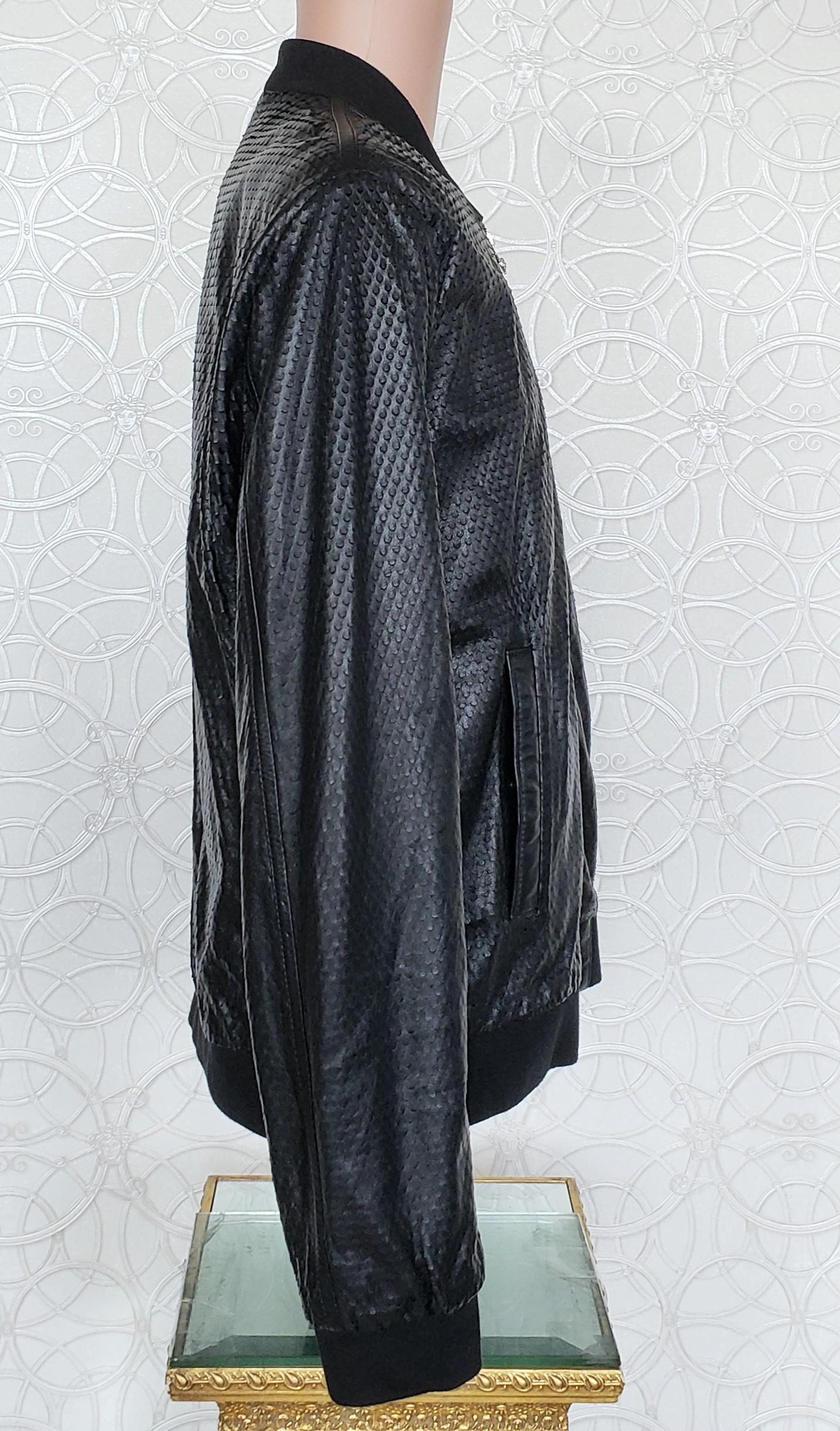 New VERSACE COLLECTION PERFORATED LAMB LEATHER BLACK BOMBER JACKET 56 - 3XL In New Condition For Sale In Montgomery, TX
