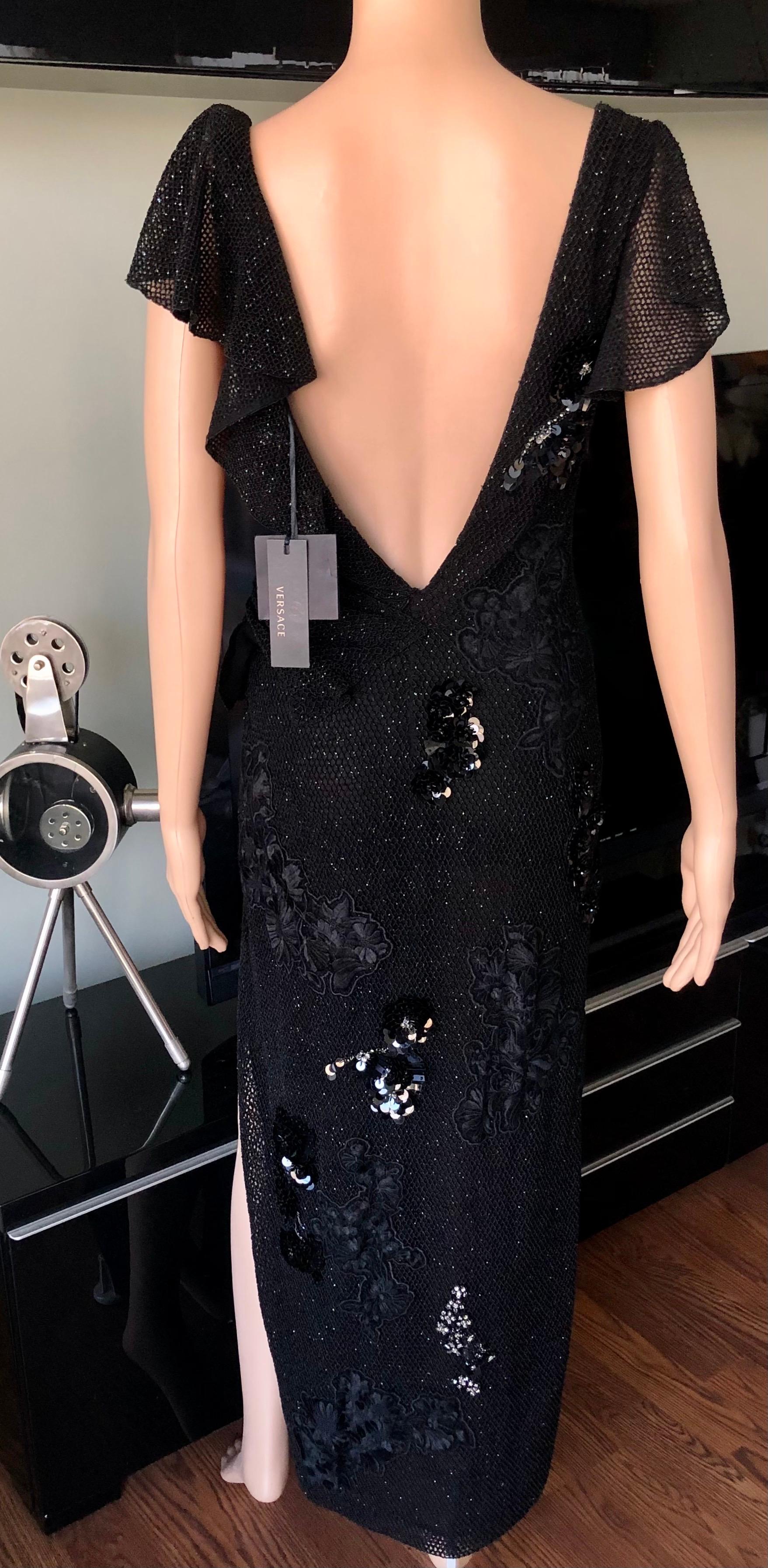 New Versace F/W2017 Runway Crystal Embellished Lace Backless Black Evening Gown For Sale 1