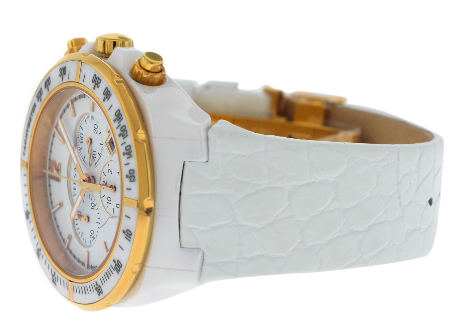 New Versace DV One Gold Tone Ceramic Chrono Quartz Watch In New Condition For Sale In New York, NY