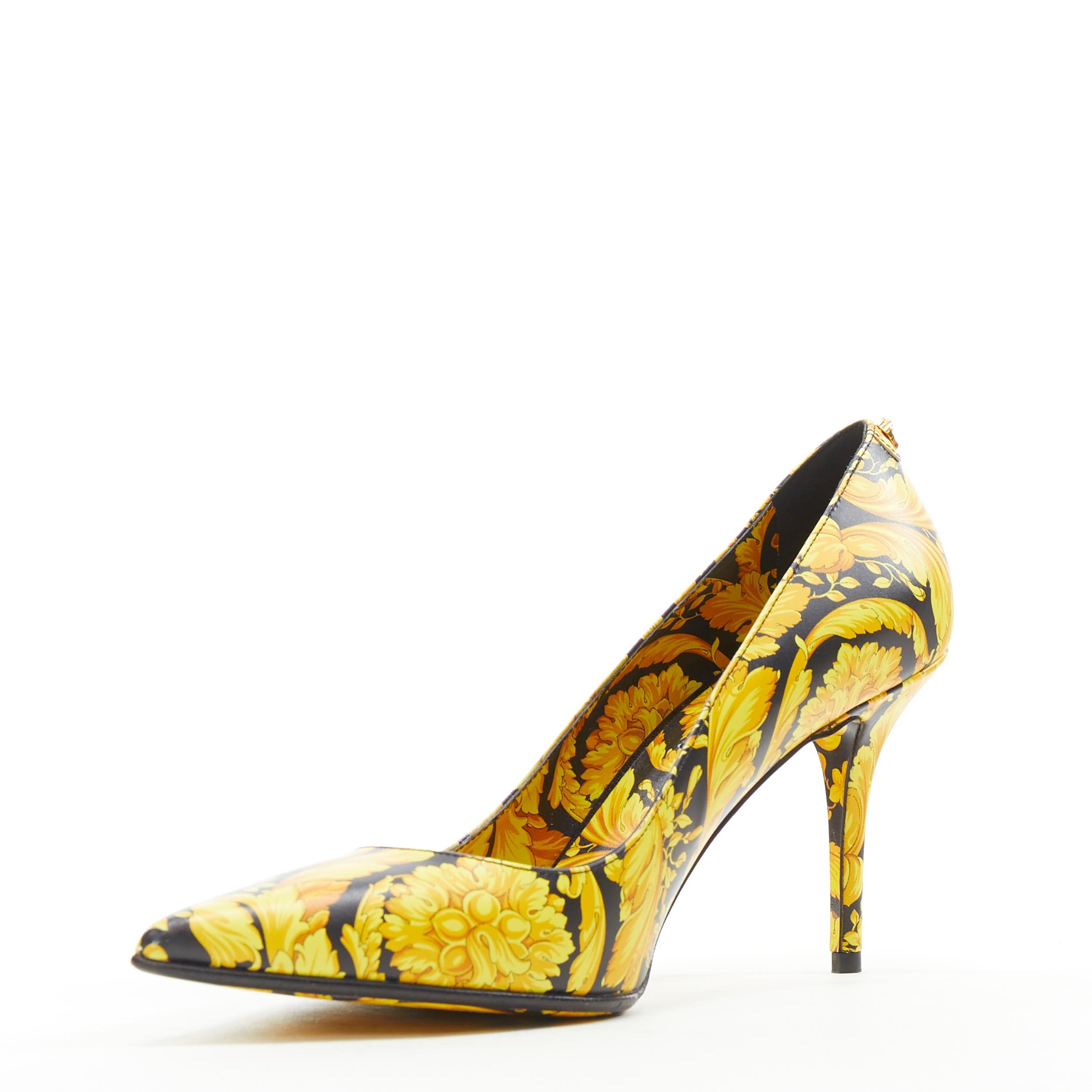 new VERSACE gold black barocco print allover pigalle high heel pump EU37.5 In New Condition In Hong Kong, NT