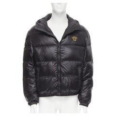 Neu VERSACE Gold Medusa Badge schwarze Gänseblümchen-Pufferjacke IT48 M