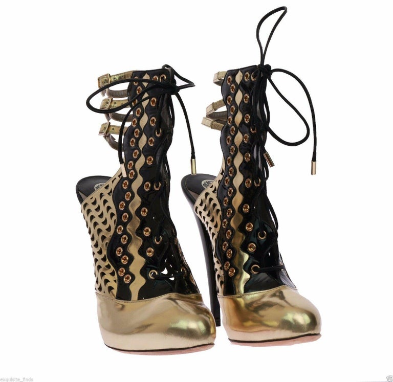 New VERSACE GOLD PERFORATED LEATHER ANKLE BOOTS Size 40 For Sale at 1stDibs