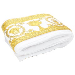 new VERSACE HOME gold white baroque Medudsa print trimmed white towel