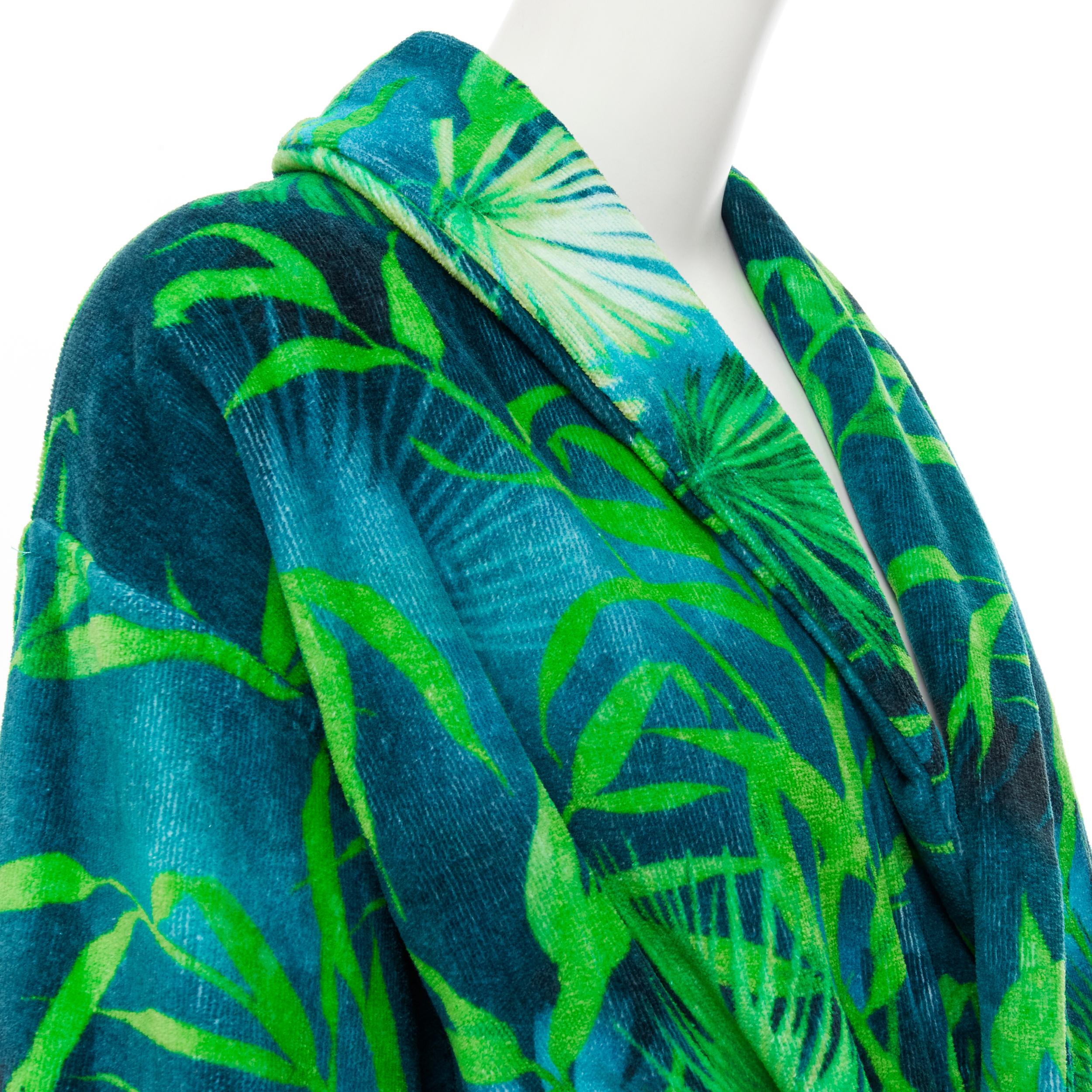 new VERSACE HOME Iconic green Jungle print pink Medusa Barocco trim robe M In New Condition In Hong Kong, NT