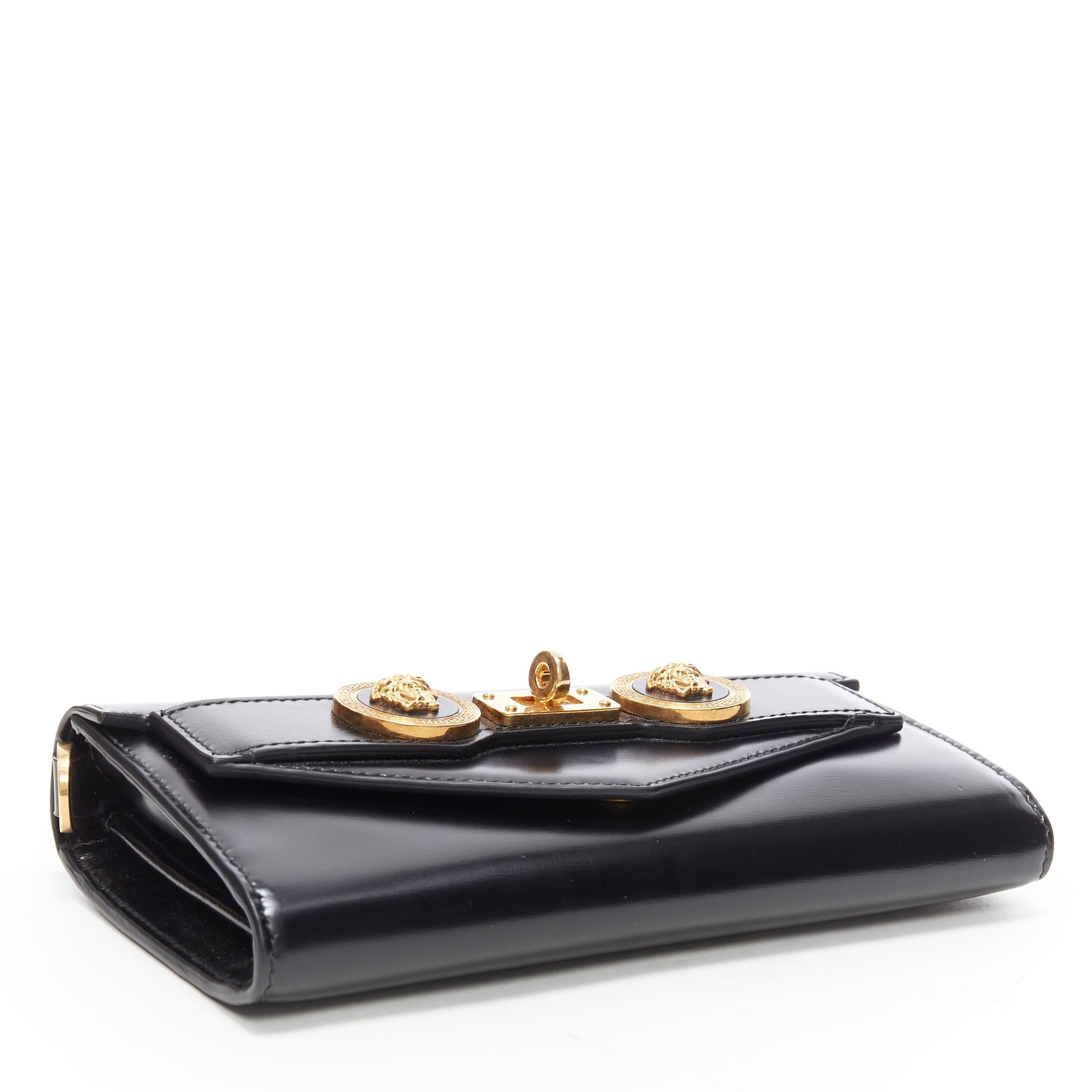 new VERSACE Icon Medusa black leather long continental wallet kelly clutch In New Condition In Hong Kong, NT