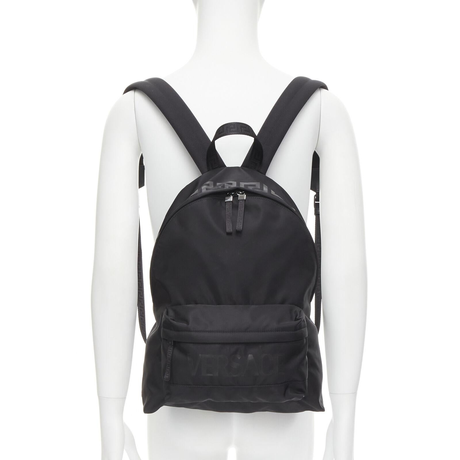 new VERSACE La Greca 90's logo black nylon backpack bag
Reference: TGAS/C00584
Brand: Versace
Designer: Donatella Versace
Model: 1002886 1A02180 2B77E
Collection: La Greca
Material: Nylon
Color: Black
Pattern: Solid
Closure: Zip
Lining: Fabric
Extra
