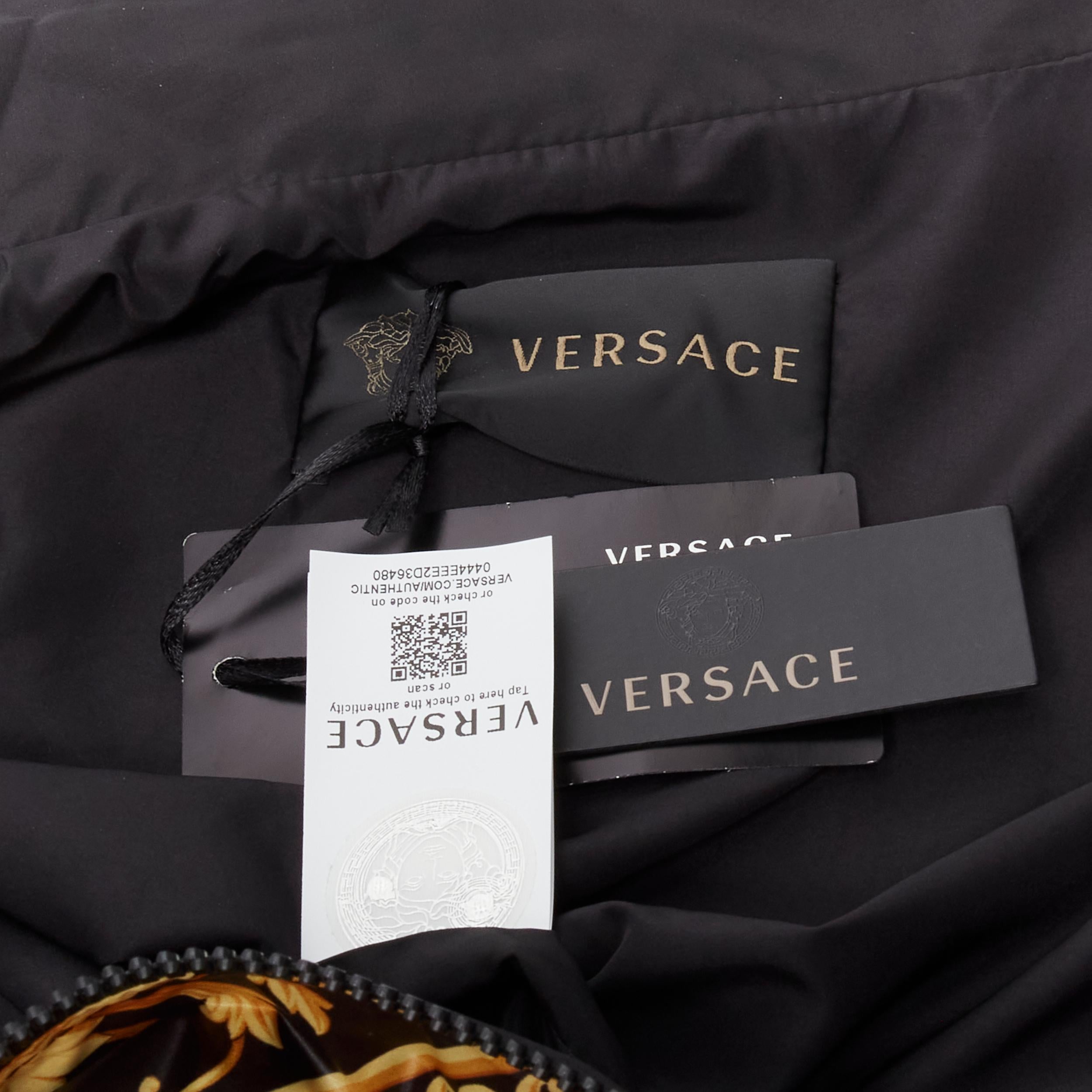 new VERSACE Le Pop Classique black red Barocco print nylon track jacket IT52 XL For Sale 5