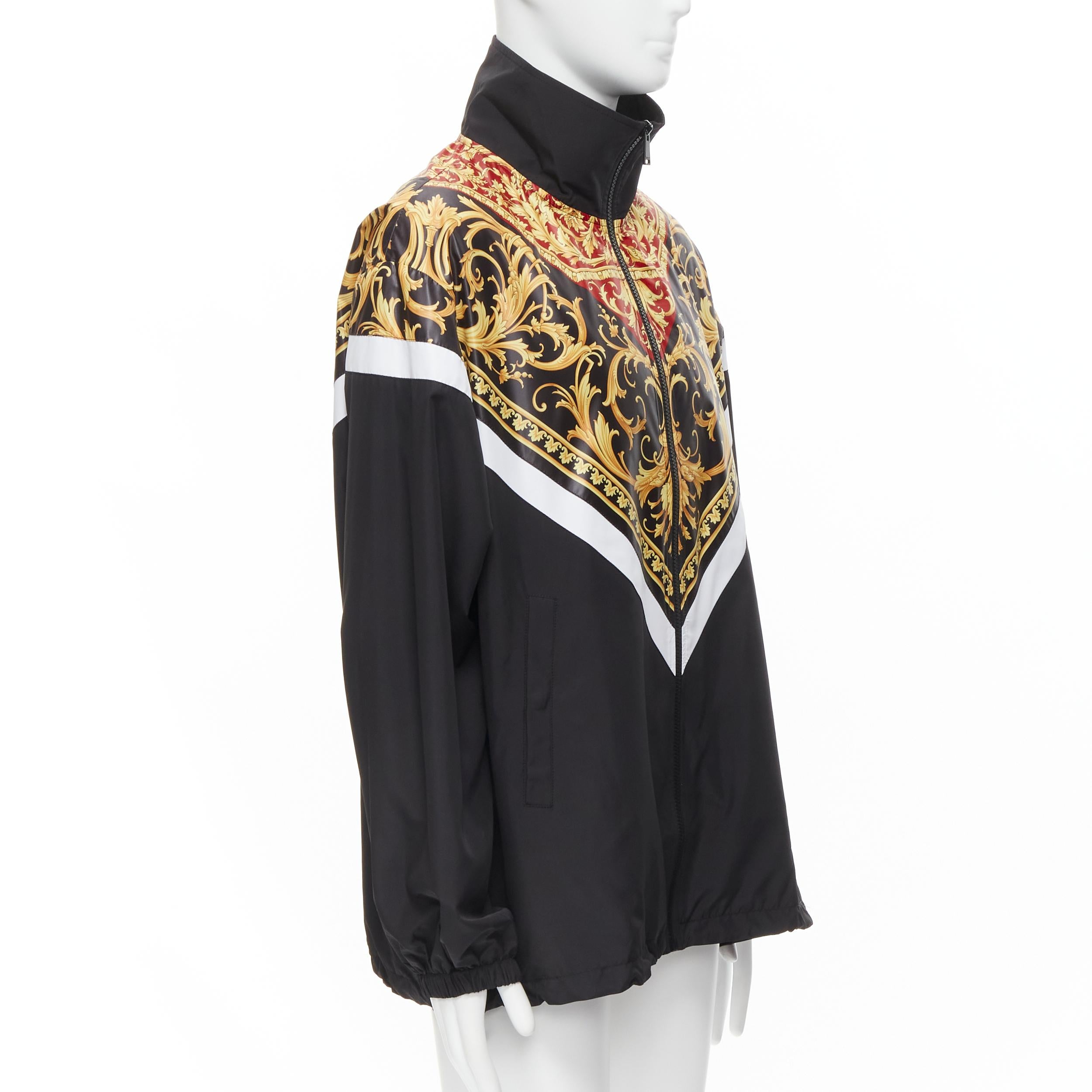 new VERSACE Le Pop Classique black red Barocco print nylon track jacket IT52 XL In New Condition For Sale In Hong Kong, NT