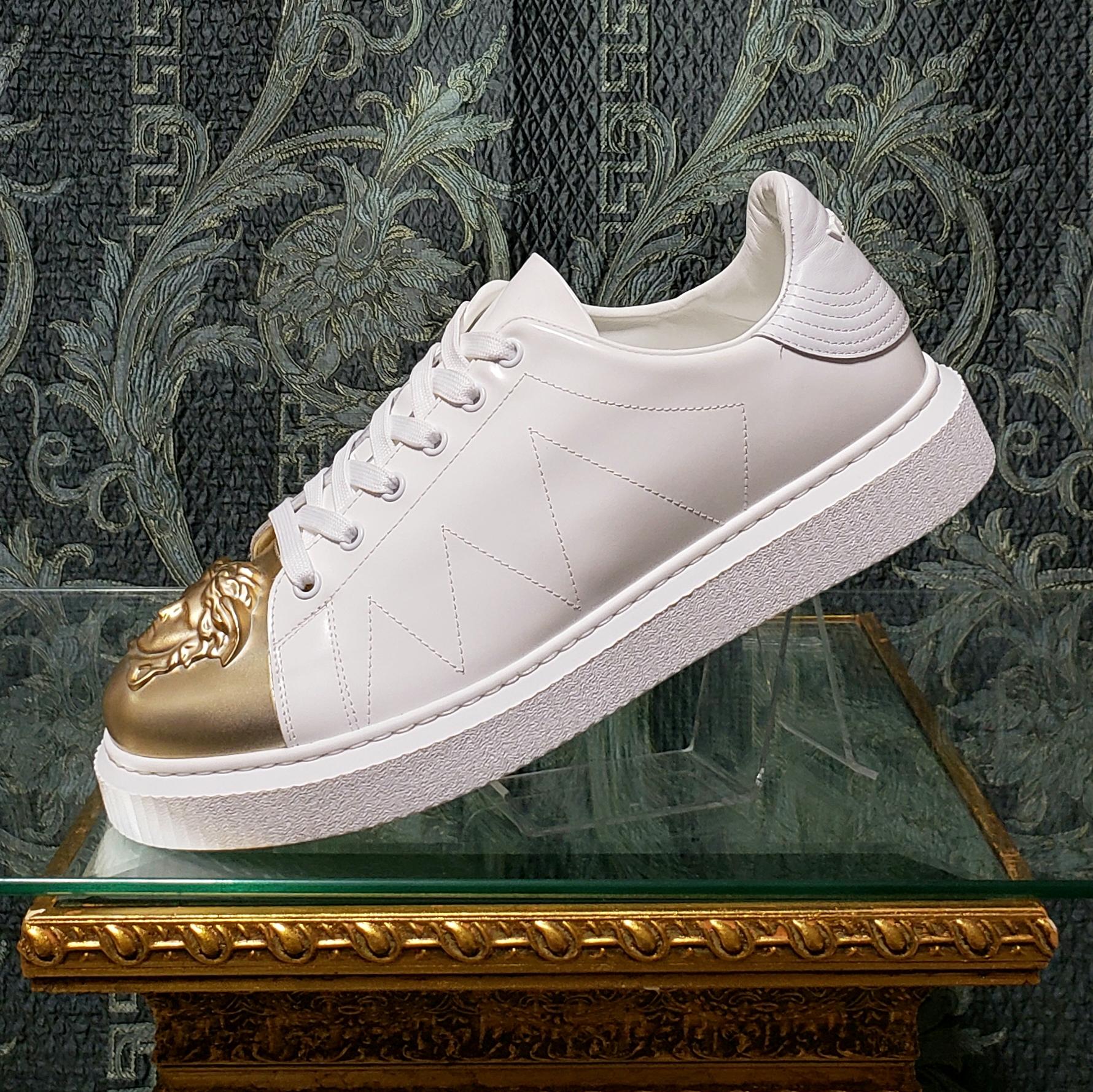 New VERSACE LEATHER SNEAKERS WHITE GOLD MEDUSA TOE 41 For Sale 1