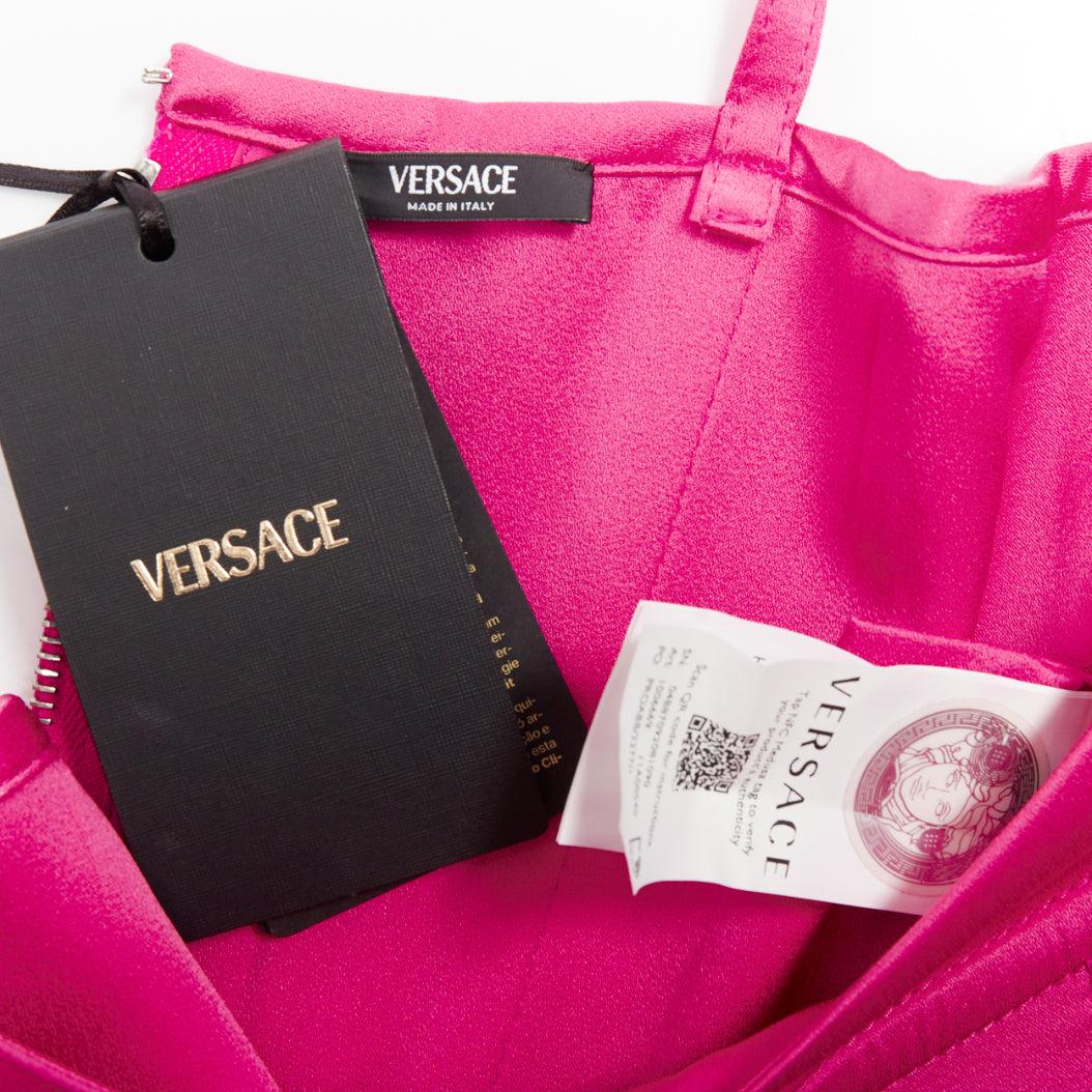 new VERSACE Medusa '95 Satin Waterlilly fuschia crop top à boucle désossée IT38 XS en vente 3