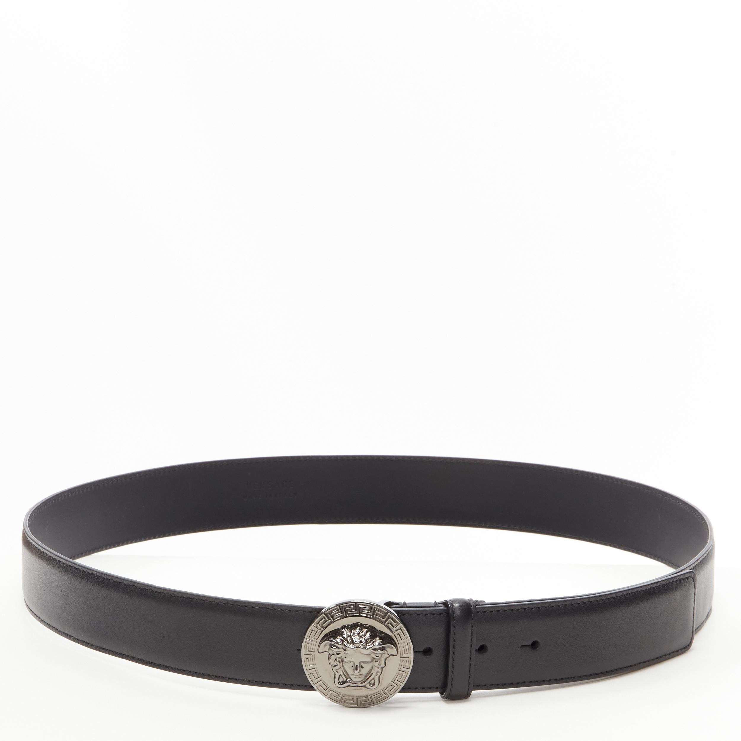 Noir Versace, ceinture Médaillon en cuir noir 115 cm avec boucle argentée, 44-48