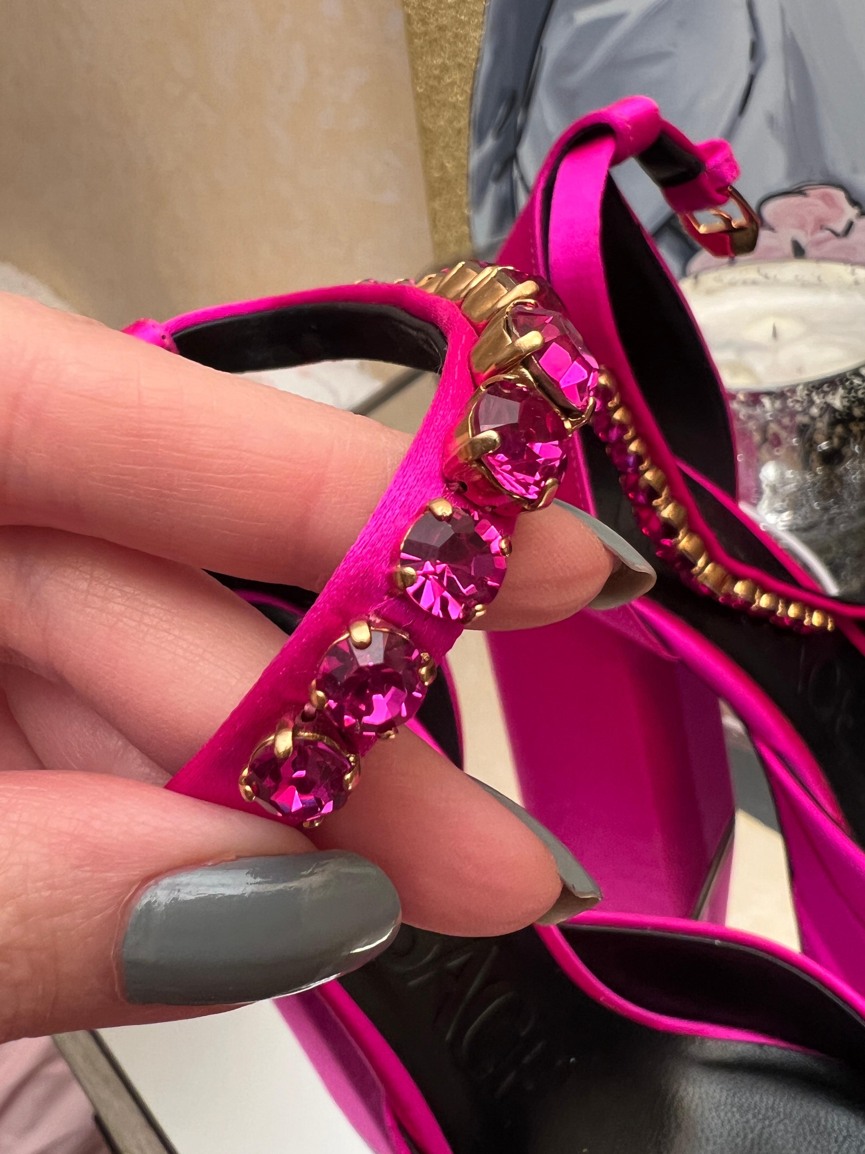 New Versace Medusa Platform Crystals Aevitas Pumps Pink Womens Size 35 en vente 3